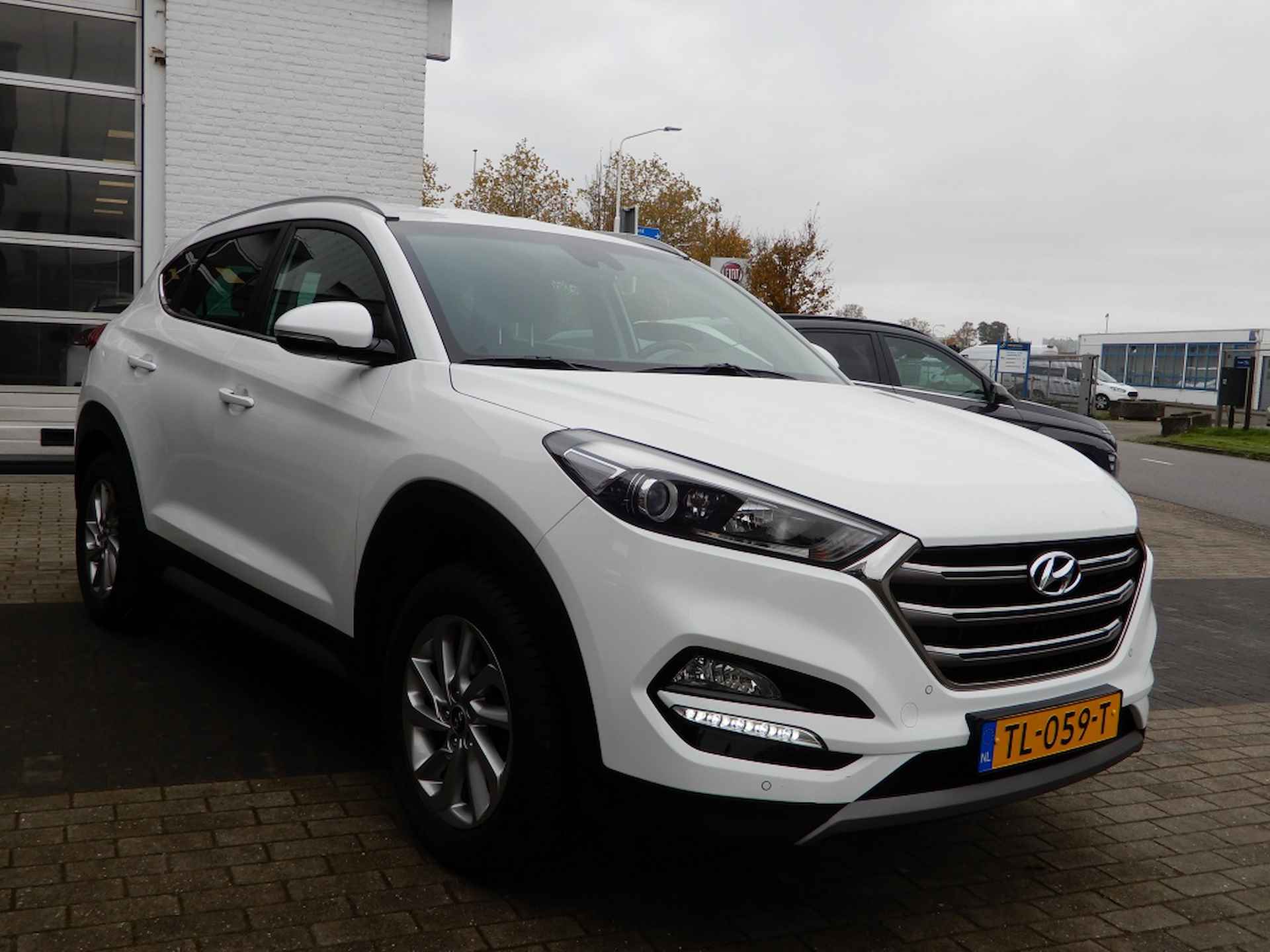 Hyundai Tucson 1.6 T-GDi 177 pk Comfort | Navigatie | Trekhaak 1900kg! | Comple - 7/25