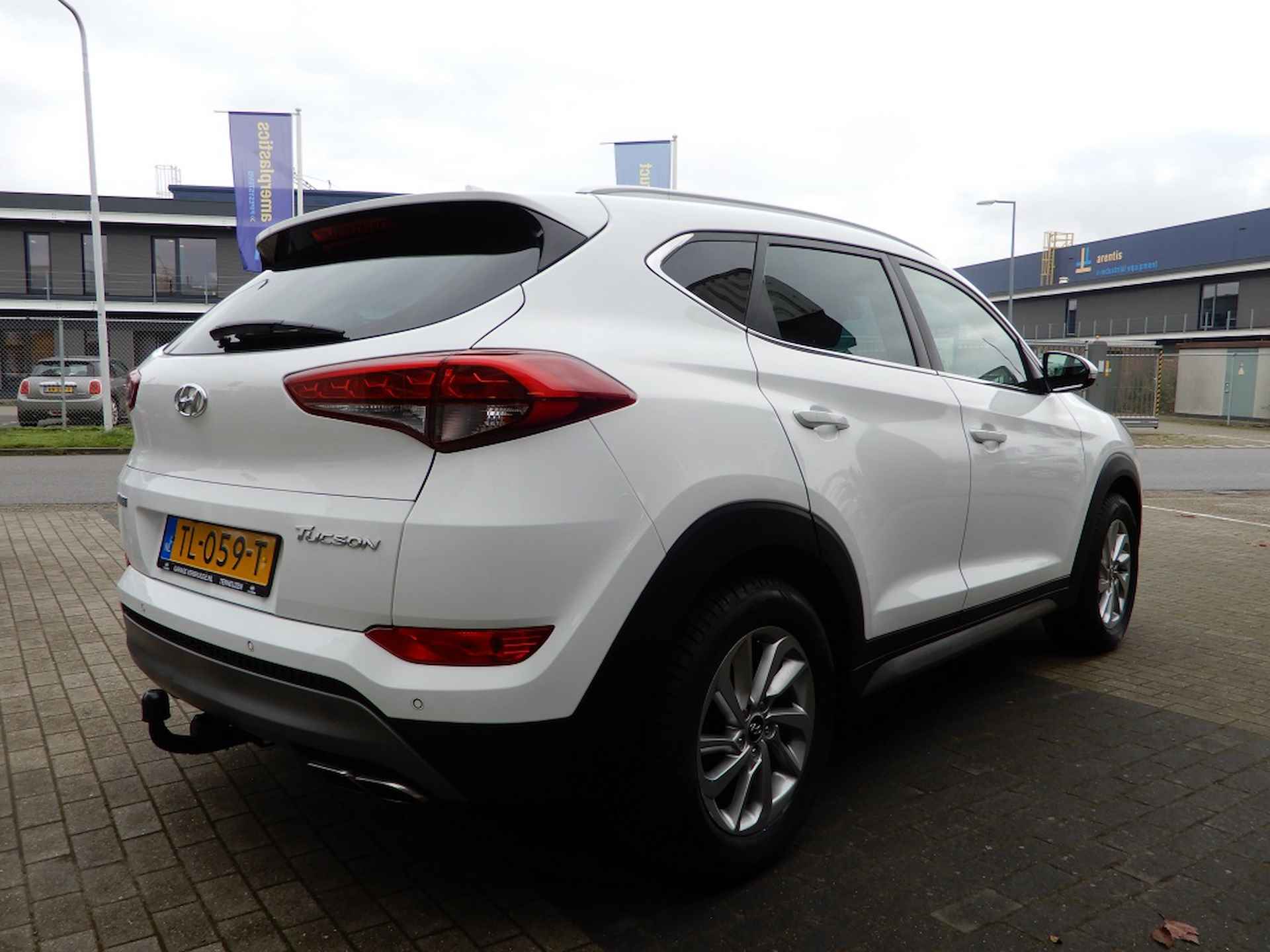 Hyundai Tucson 1.6 T-GDi 177 pk Comfort | Navigatie | Trekhaak 1900kg! | Comple - 8/25