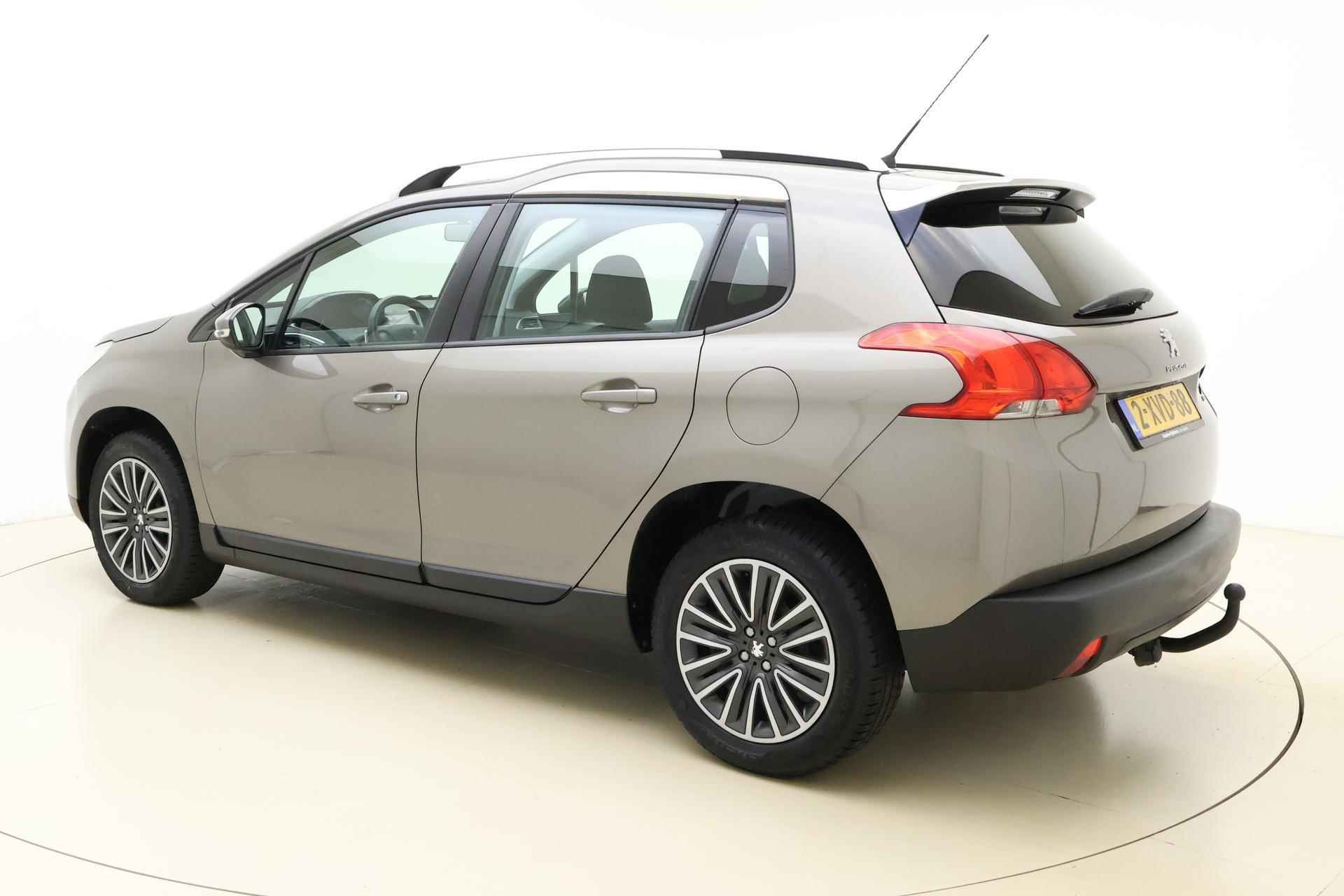 Peugeot 2008 1.2 PureTech 82pk Active ETG |Automaat |Panoramadak - 4/33