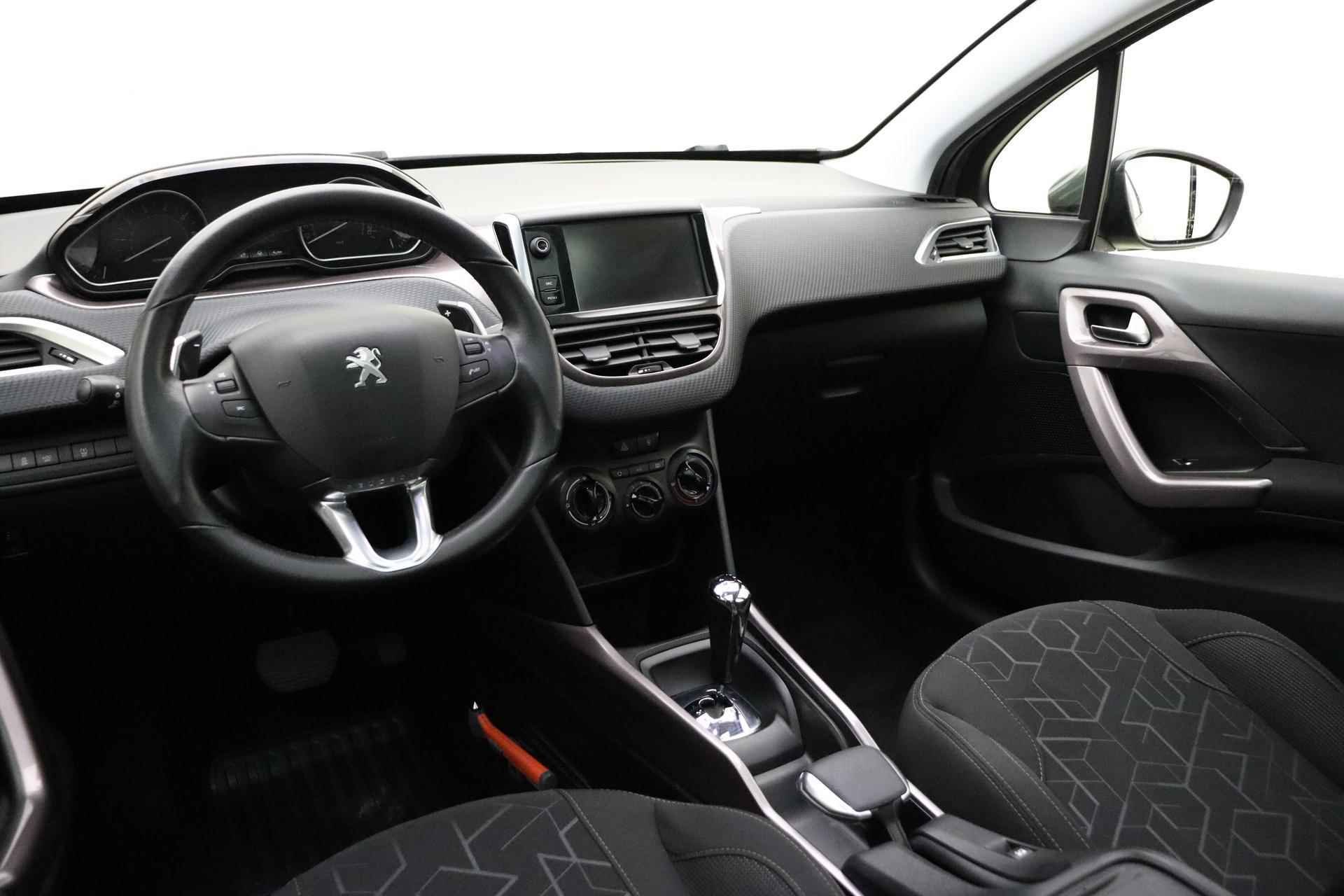 Peugeot 2008 1.2 PureTech 82pk Active ETG |Automaat |Panoramadak - 7/33