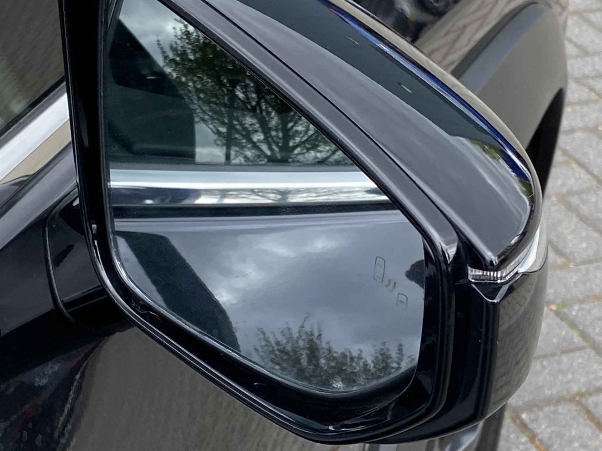 Lexus UX 250h Luxury Line LEDER STOELVERW CAMERA NAVI KEYLESS DODEHOEKDETECTIE PARK-SENSOREN APPLE/ANDROID - 13/37