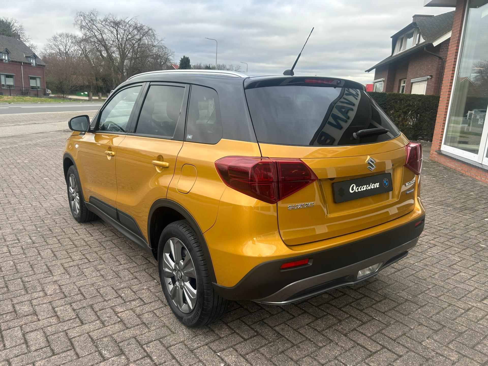 Suzuki Vitara 1.4 Boosterjet Select Smart Hybrid AUT. - 17.074KM - Navi - Camera - Nieuwstaat - 6/24