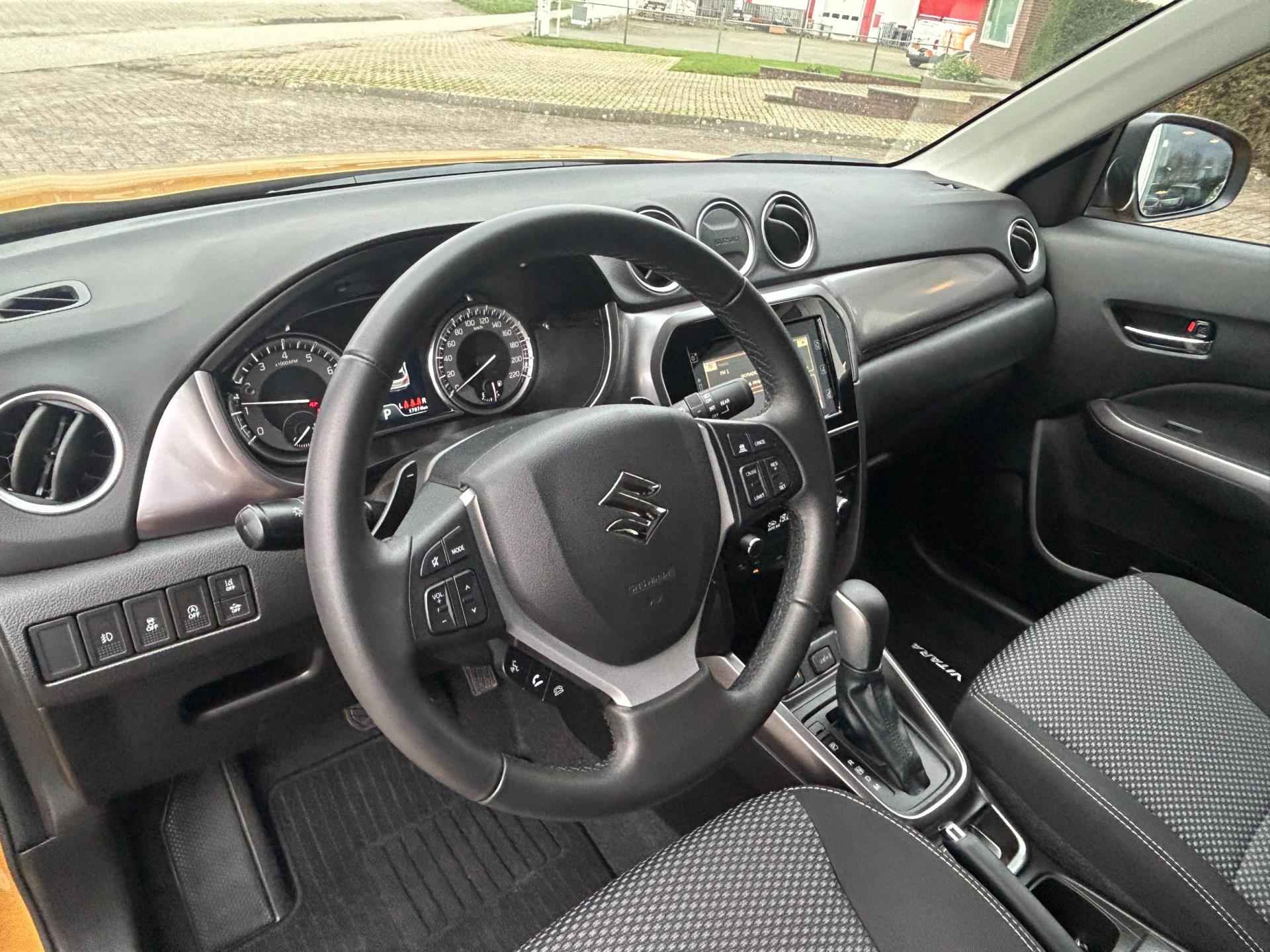 Suzuki Vitara 1.4 Boosterjet Select Smart Hybrid AUT. - 17.074KM - Navi - Camera - Nieuwstaat - 21/24