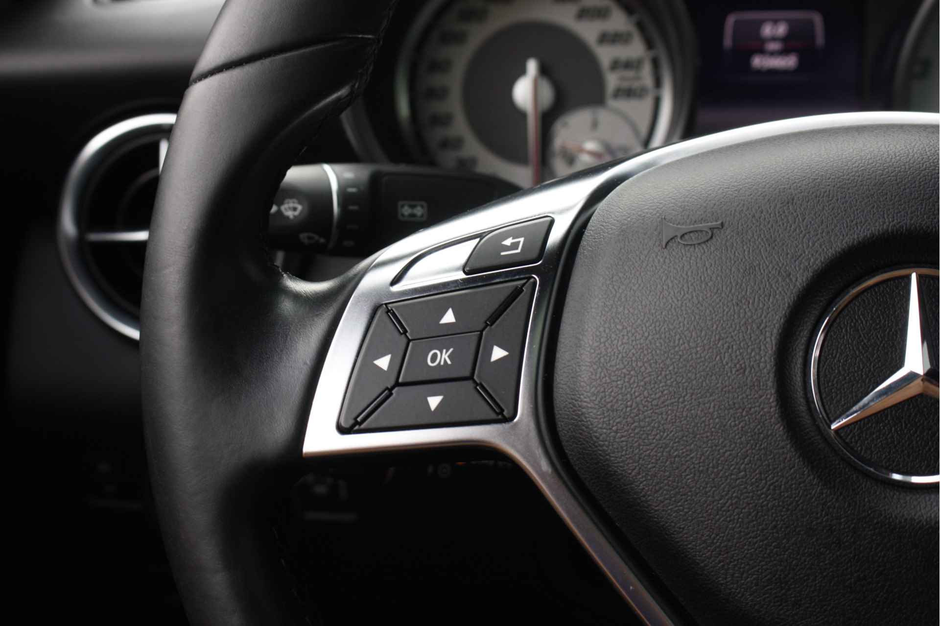 Mercedes-Benz SLK 200 | 184pk | Panoramadak | Nekverwarming | Leder | Navigatie | Cruise control | - 29/47