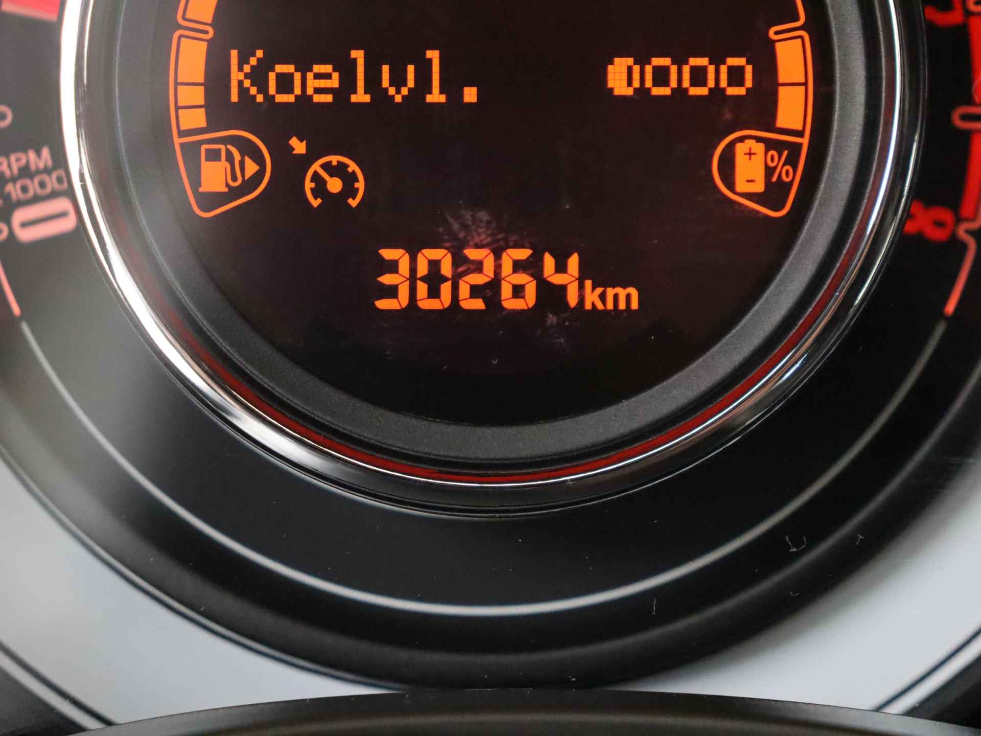 Fiat 500 1.0 Hybrid Club Climate Control + Parkeer sensoren !! volledige fotorapportage volgt!! FP - 8/31