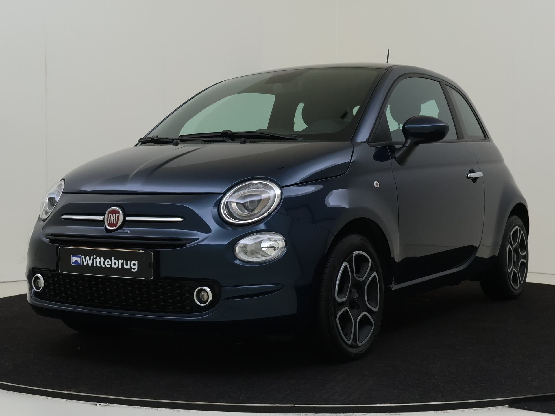 Fiat 500 1.0 Hybrid Club Climate Control + Parkeer sensoren !! volledige fotorapportage volgt!! FP