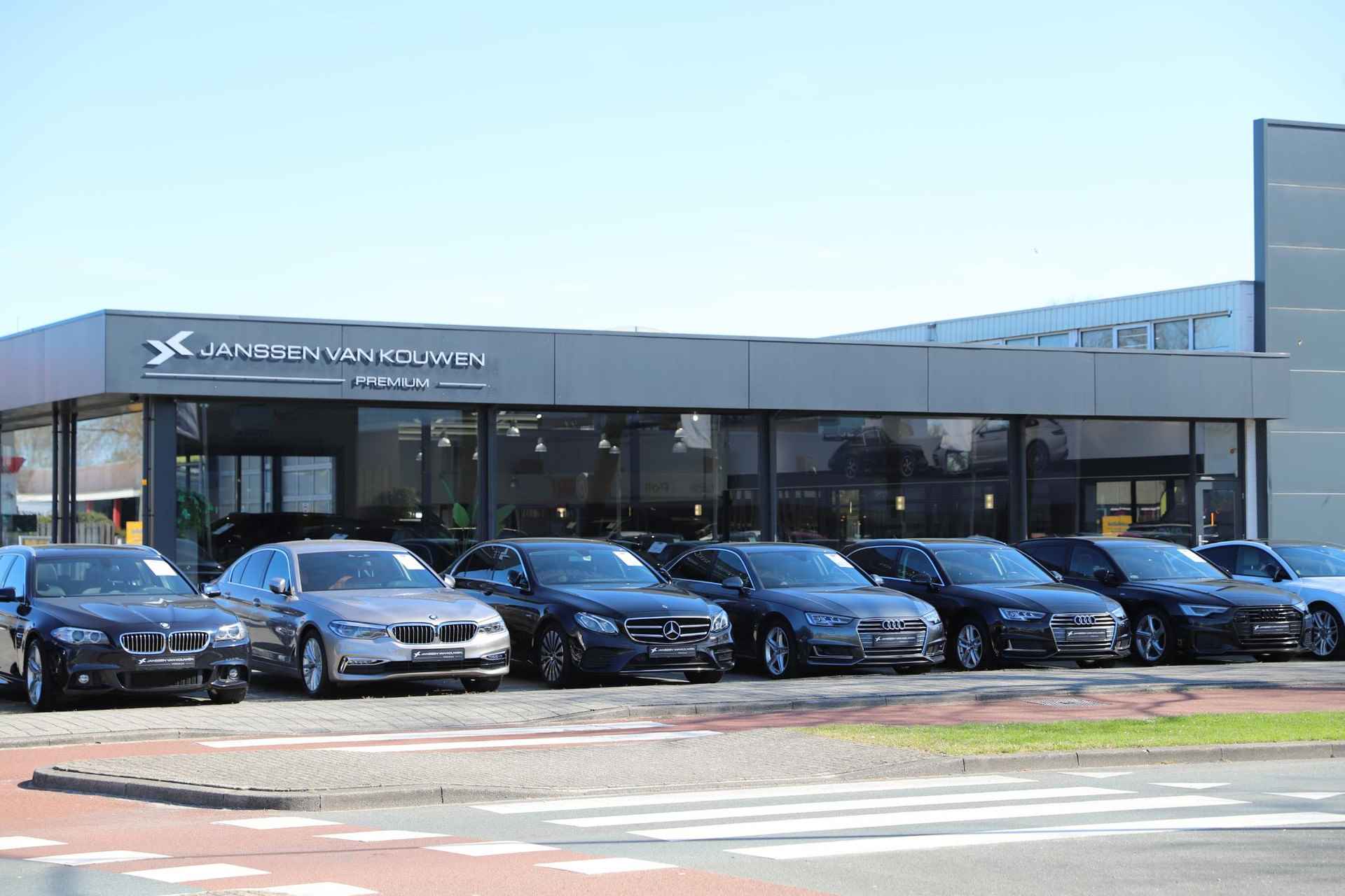 Mercedes-Benz C-klasse Estate 200 Business Solution AMG / Stoelverwarming / Trekhaak - 37/54