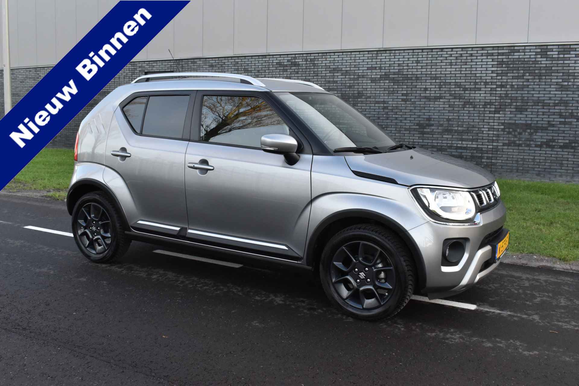 Suzuki Ignis 1.2 Smart Hybrid Style Camera Stoelverwarming Navigatie N.A.P Automaat 1e eigenaar Nederlandse auto Pdc Mooie Kleur 3600 Kilometer! door ons geleverde auto