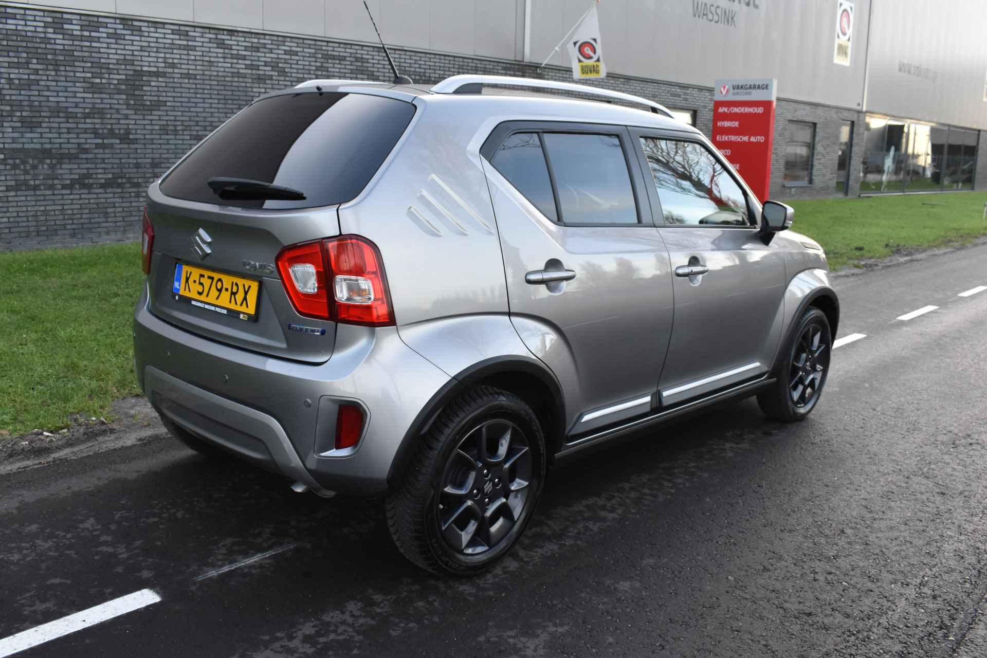 Suzuki Ignis 1.2 Smart Hybrid Style Camera Stoelverwarming Navigatie N.A.P Automaat 1e eigenaar Nederlandse auto Pdc Mooie Kleur 3600 Kilometer! door ons geleverde auto - 4/46