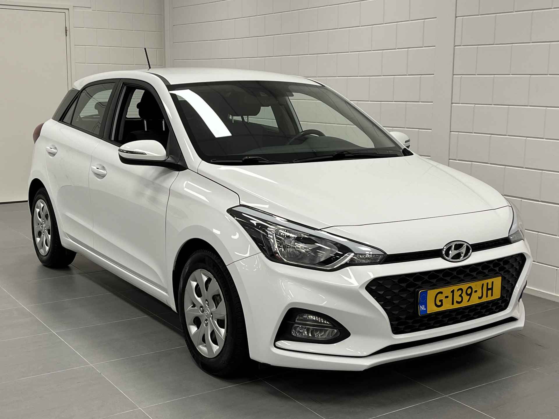 Hyundai i20 1.0 T-GDI Comfort APPLE / ANDROID NAVIGATIE | CRUISE CONTROL | PARKEERCAMERA | DEALER ONDERHOUDEN! - 10/43