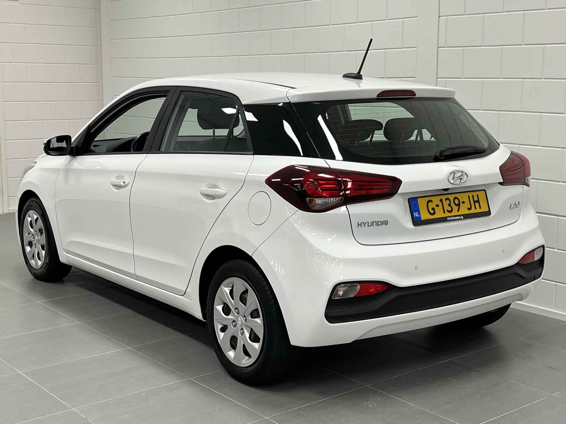 Hyundai i20 1.0 T-GDI Comfort APPLE / ANDROID NAVIGATIE | CRUISE CONTROL | PARKEERCAMERA | DEALER ONDERHOUDEN! - 11/43