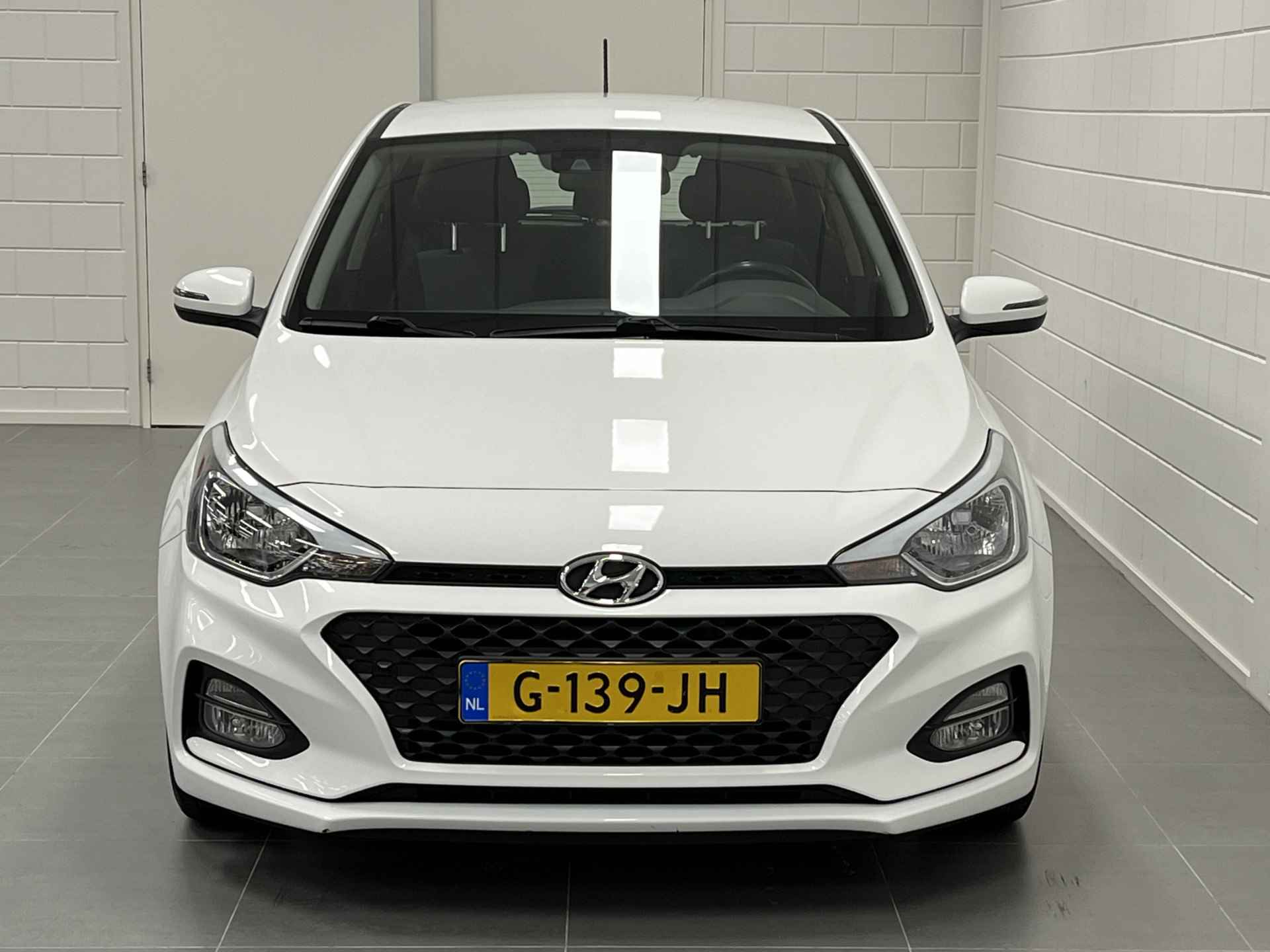 Hyundai i20 1.0 T-GDI Comfort APPLE / ANDROID NAVIGATIE | CRUISE CONTROL | PARKEERCAMERA | DEALER ONDERHOUDEN! - 38/43