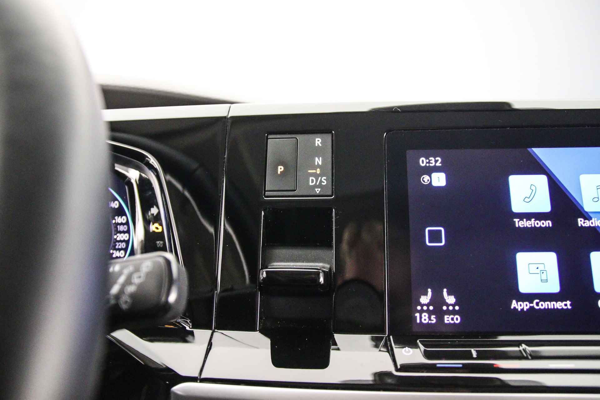 Volkswagen Multivan Energetic 1.4 Plug-in Hybride L1H1 Energetic IQ-Lights | Area View 360 camera | Panoramadak | Adaptieve Cruise Control | 20'' velgen | Verlagingsset - 25/48