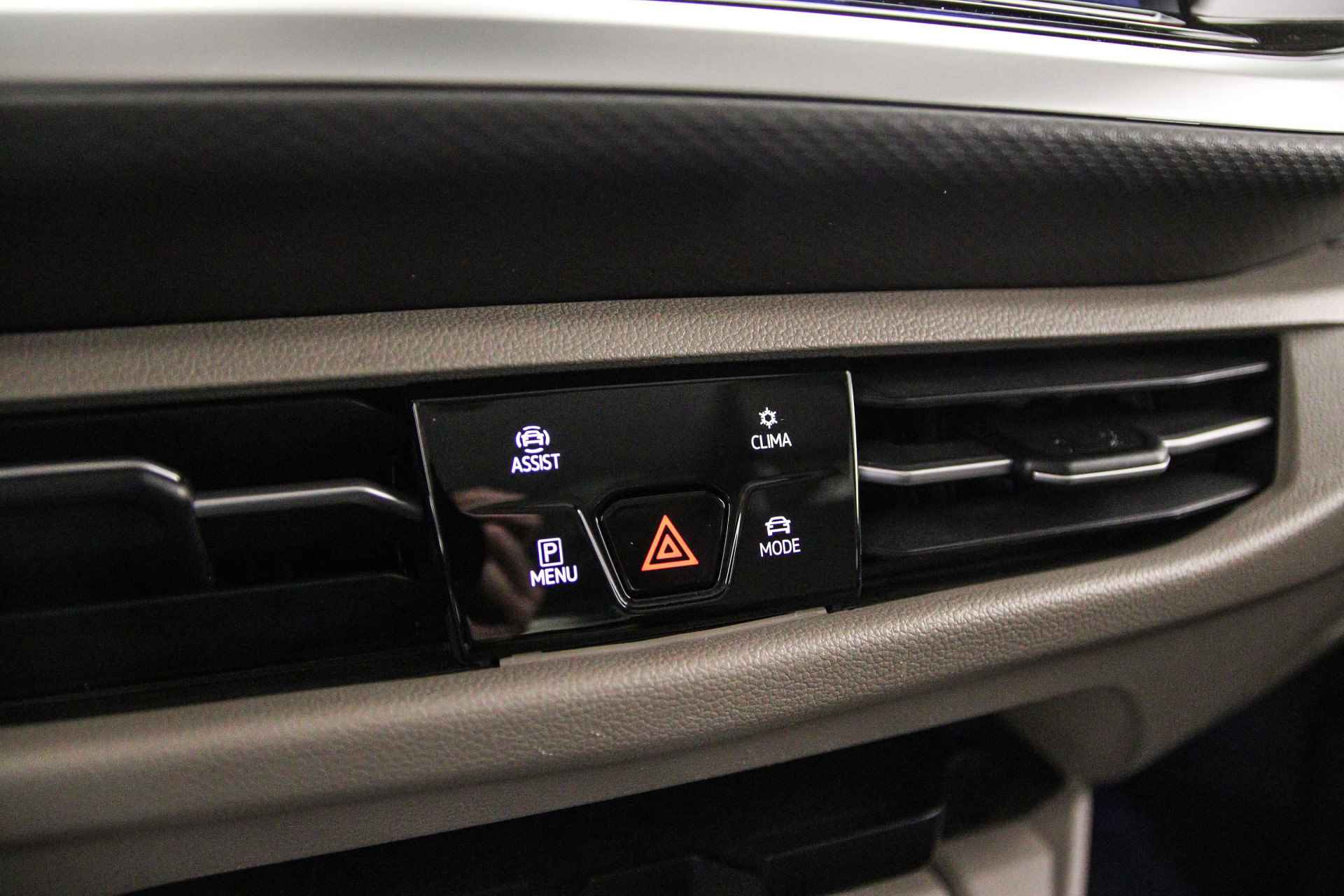 Volkswagen Multivan Energetic 1.4 Plug-in Hybride L1H1 Energetic IQ-Lights | Area View 360 camera | Panoramadak | Adaptieve Cruise Control | 20'' velgen | Verlagingsset - 26/48