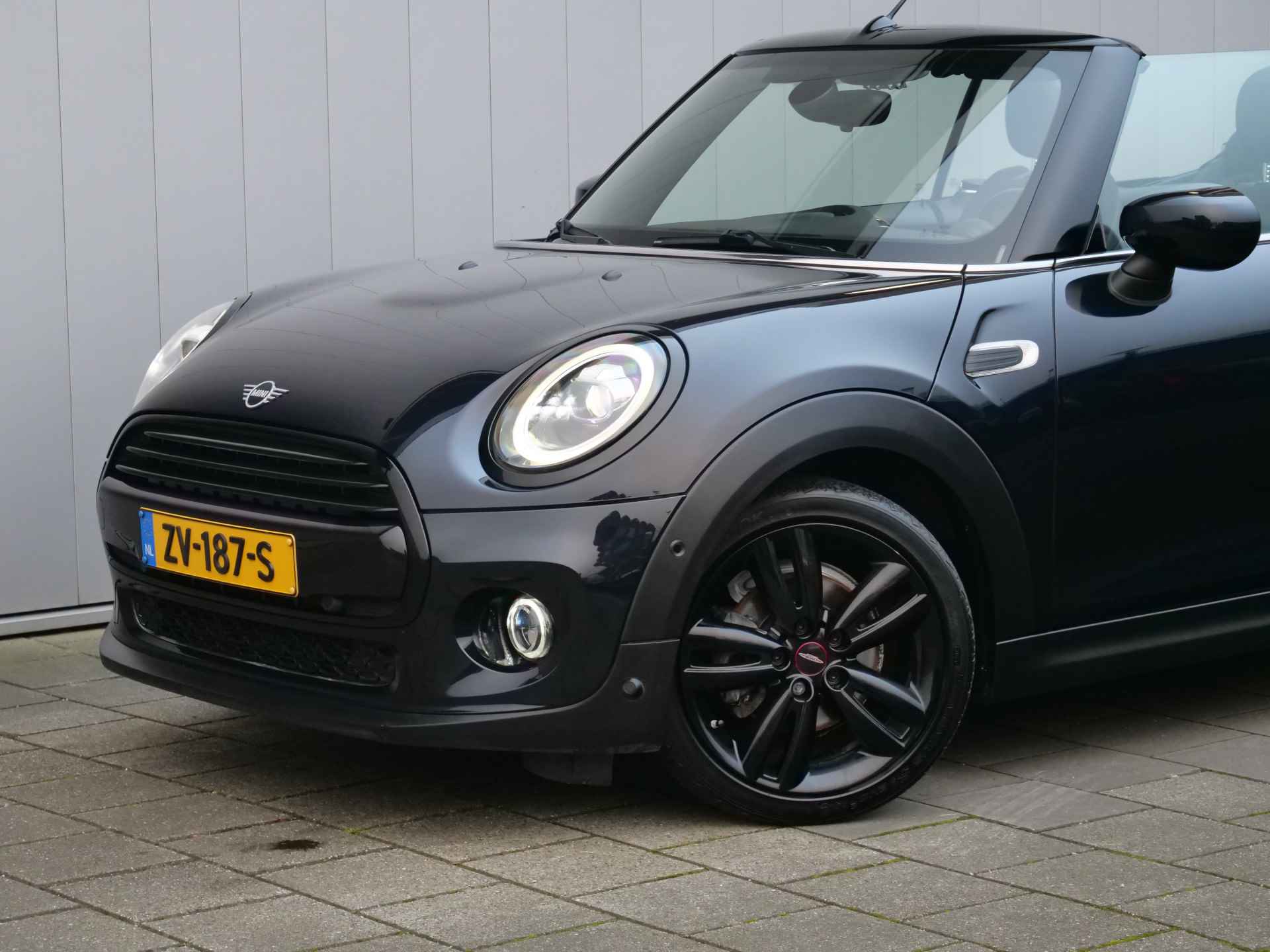 MINI Cabrio 1.5 Cooper Chili 136 Pk Automaat Navigatie / DAB / Apple Carplay / Parkeersensoren - 15/39