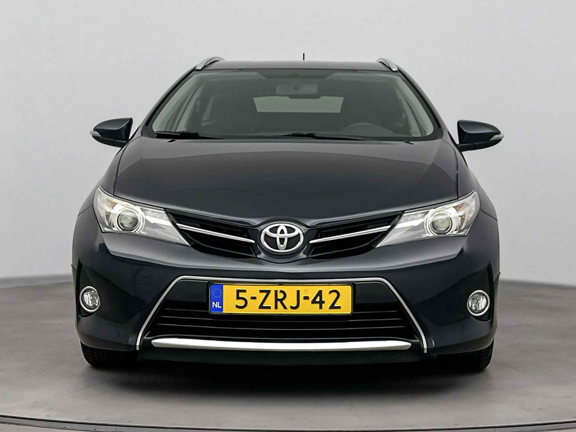 Toyota Auris Touring Sports 1.3 Trend | Verwarmde voorstoelen | Climate Control | 6 Versnellingen | * - 28/39