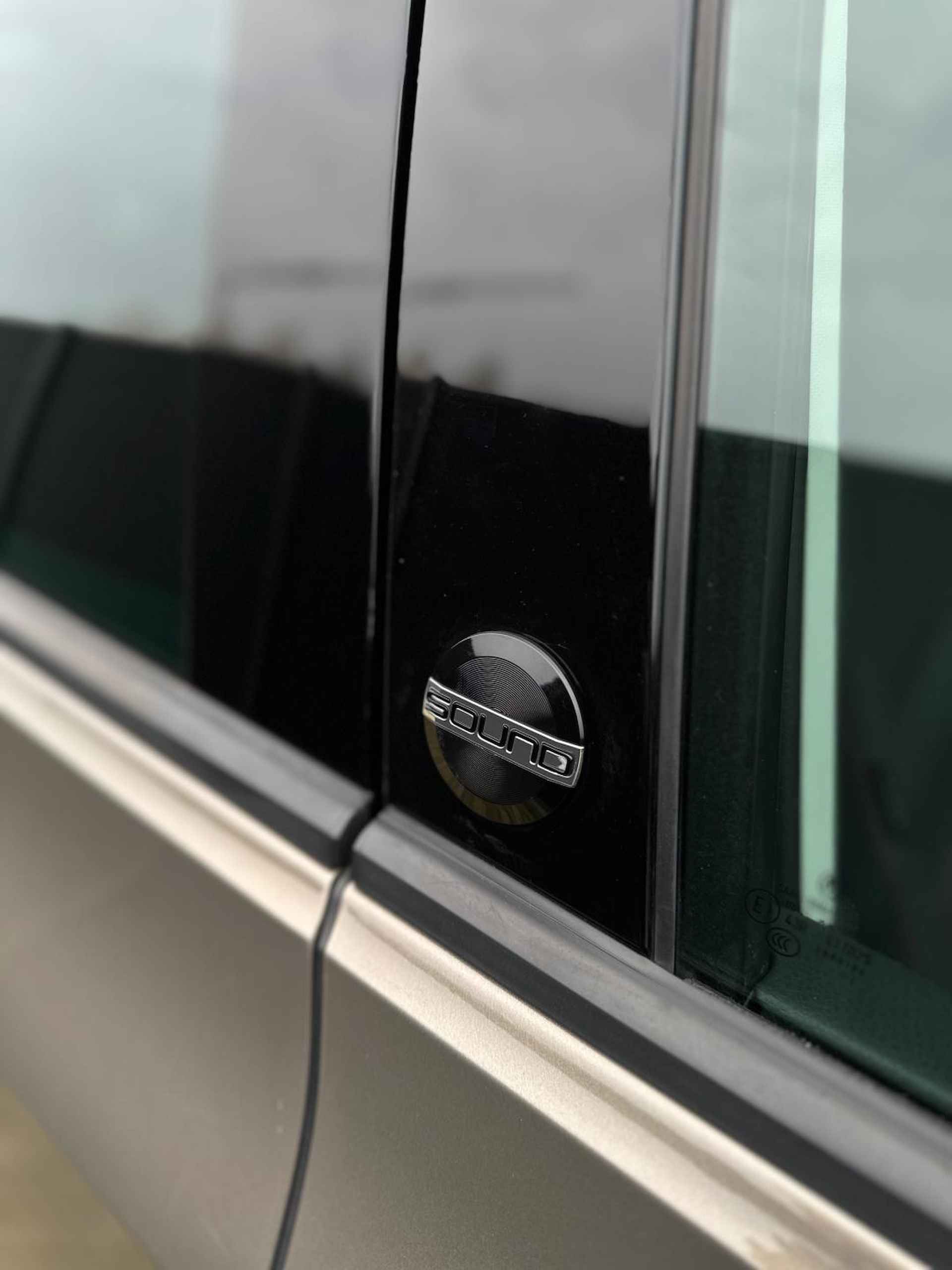 Volkswagen Golf Sportsvan 1.2 TSI Highline CarPlay Sound Edition - 27/27