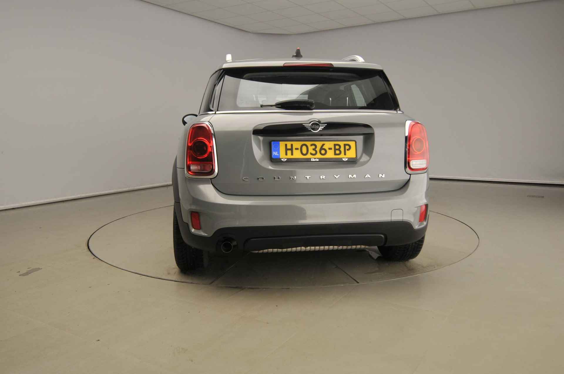 Mini Countryman One Automaat / Navigatie / Cruise / Climate / Apple Carplay / Alu wielen - 4/40