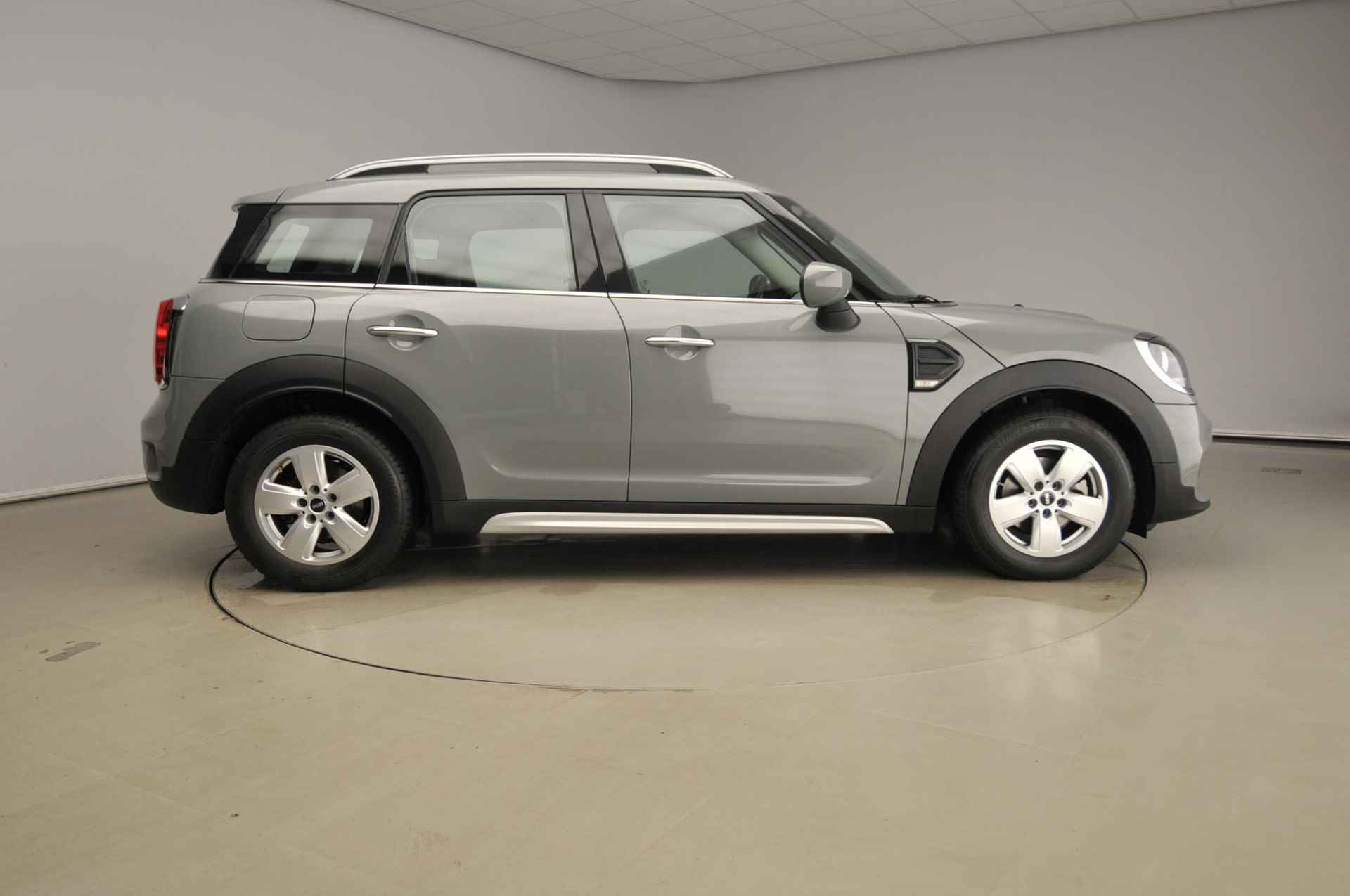 Mini Countryman One Automaat / Navigatie / Cruise / Climate / Apple Carplay / Alu wielen - 5/40