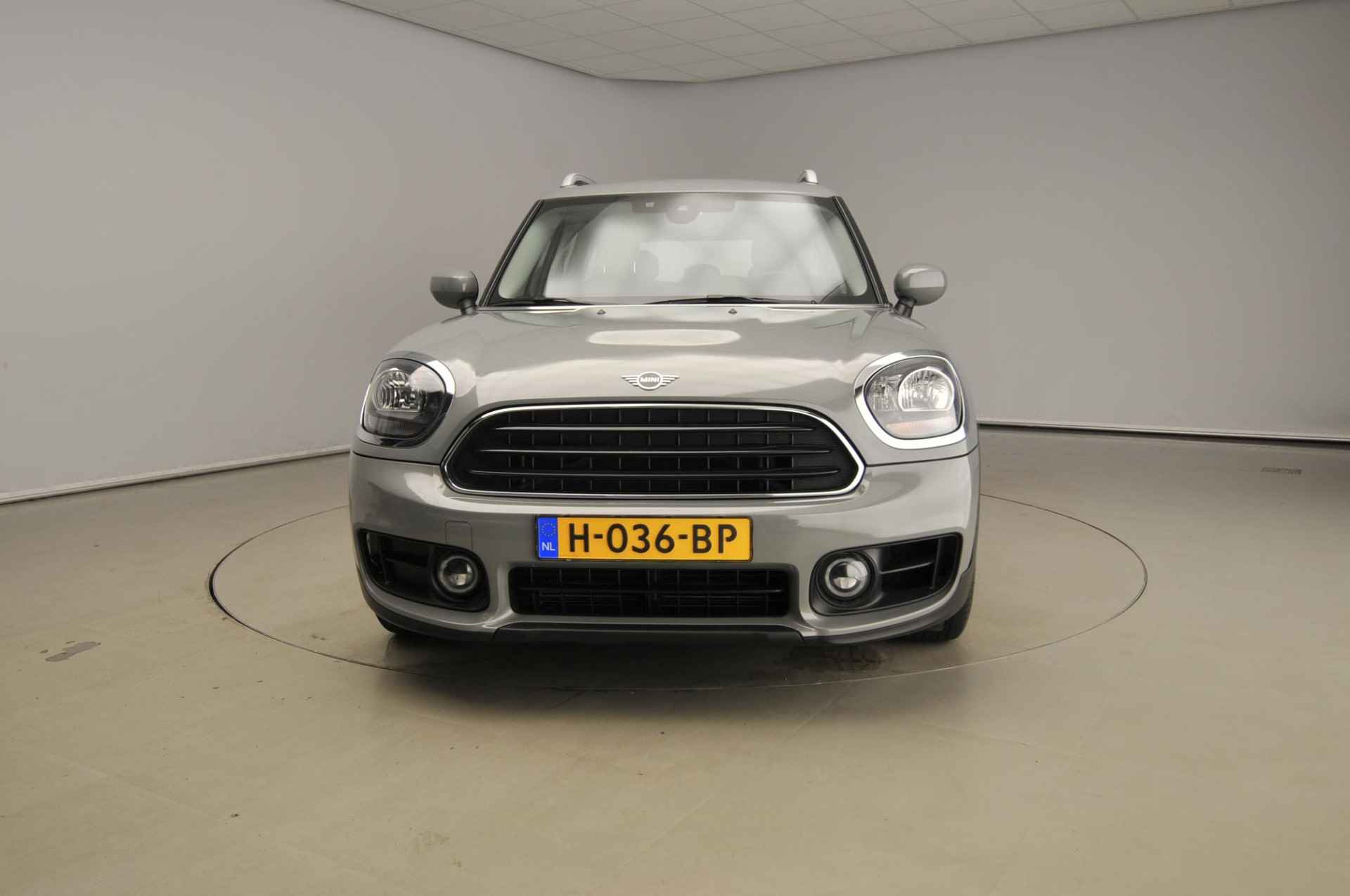 Mini Countryman One Automaat / Navigatie / Cruise / Climate / Apple Carplay / Alu wielen - 6/40