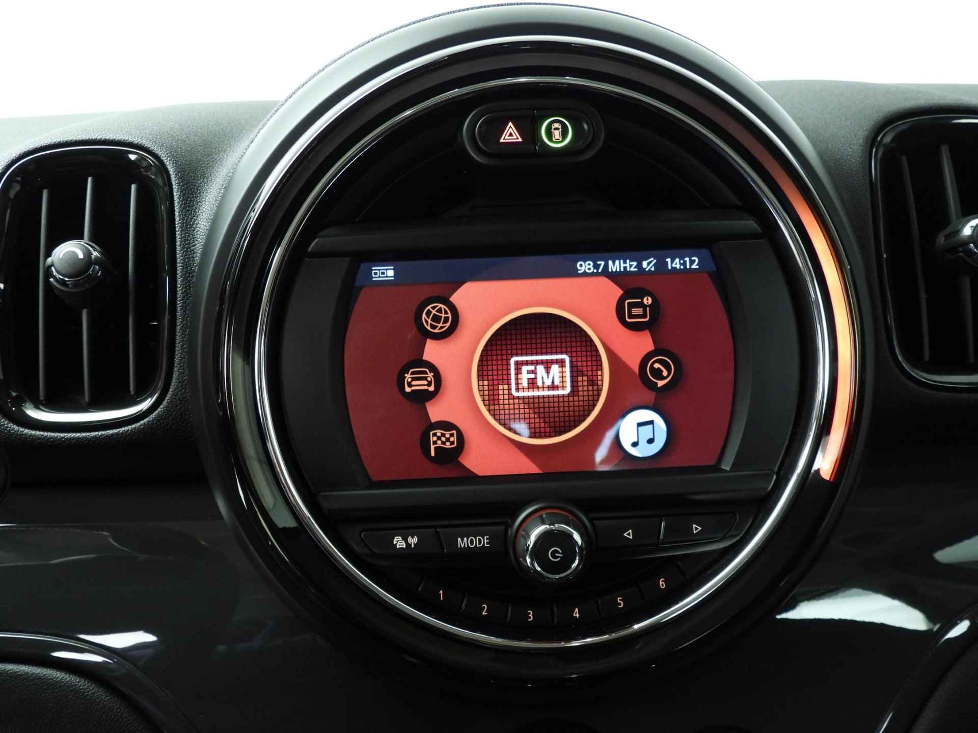 Mini Countryman One Automaat / Navigatie / Cruise / Climate / Apple Carplay / Alu wielen - 20/40