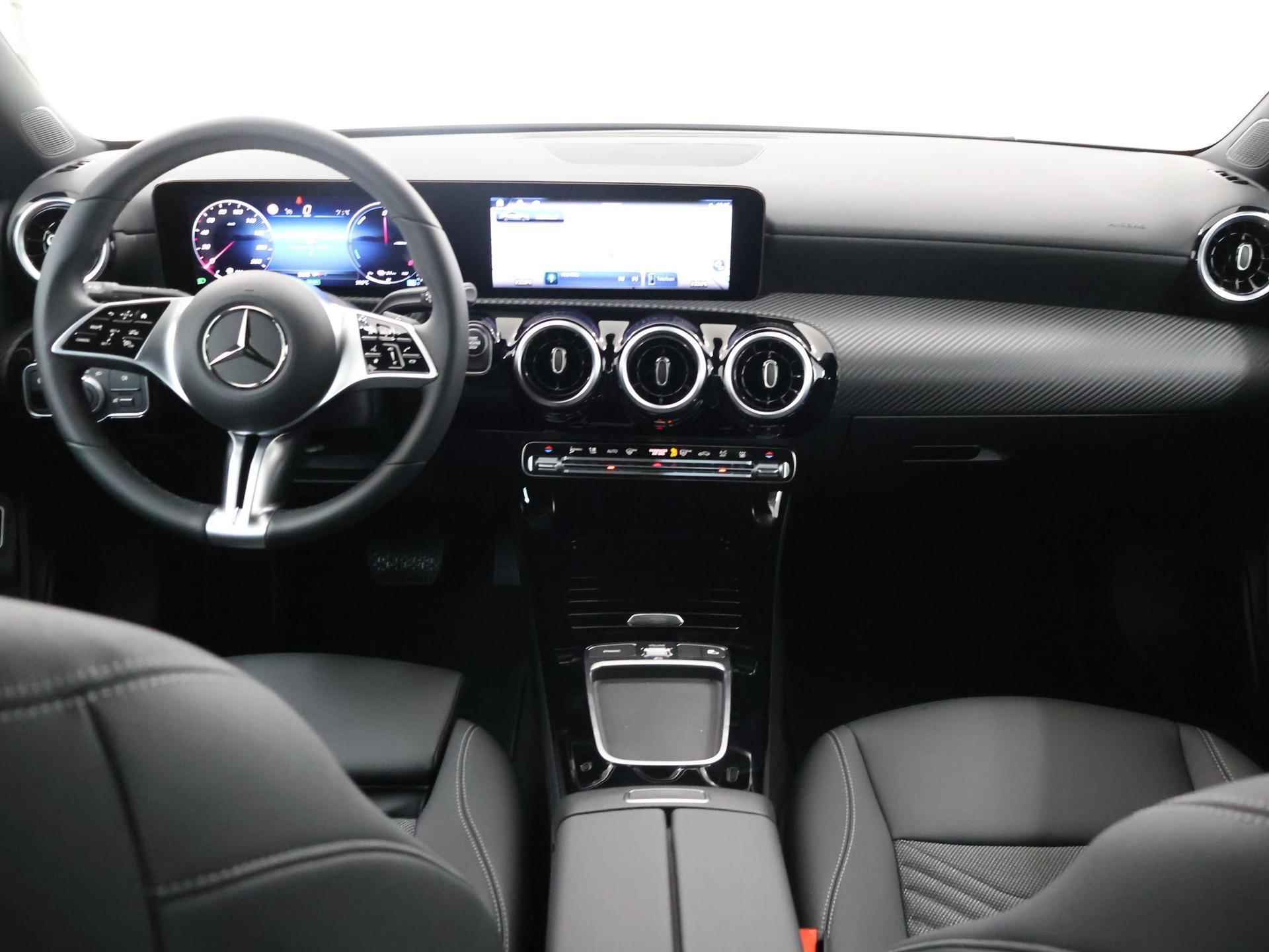 Mercedes-Benz CLA-klasse 250 e Star Edition 2x groot scherm | 17 inch LM velgen | Led verl. | Achteruitrijcamera - 9/43