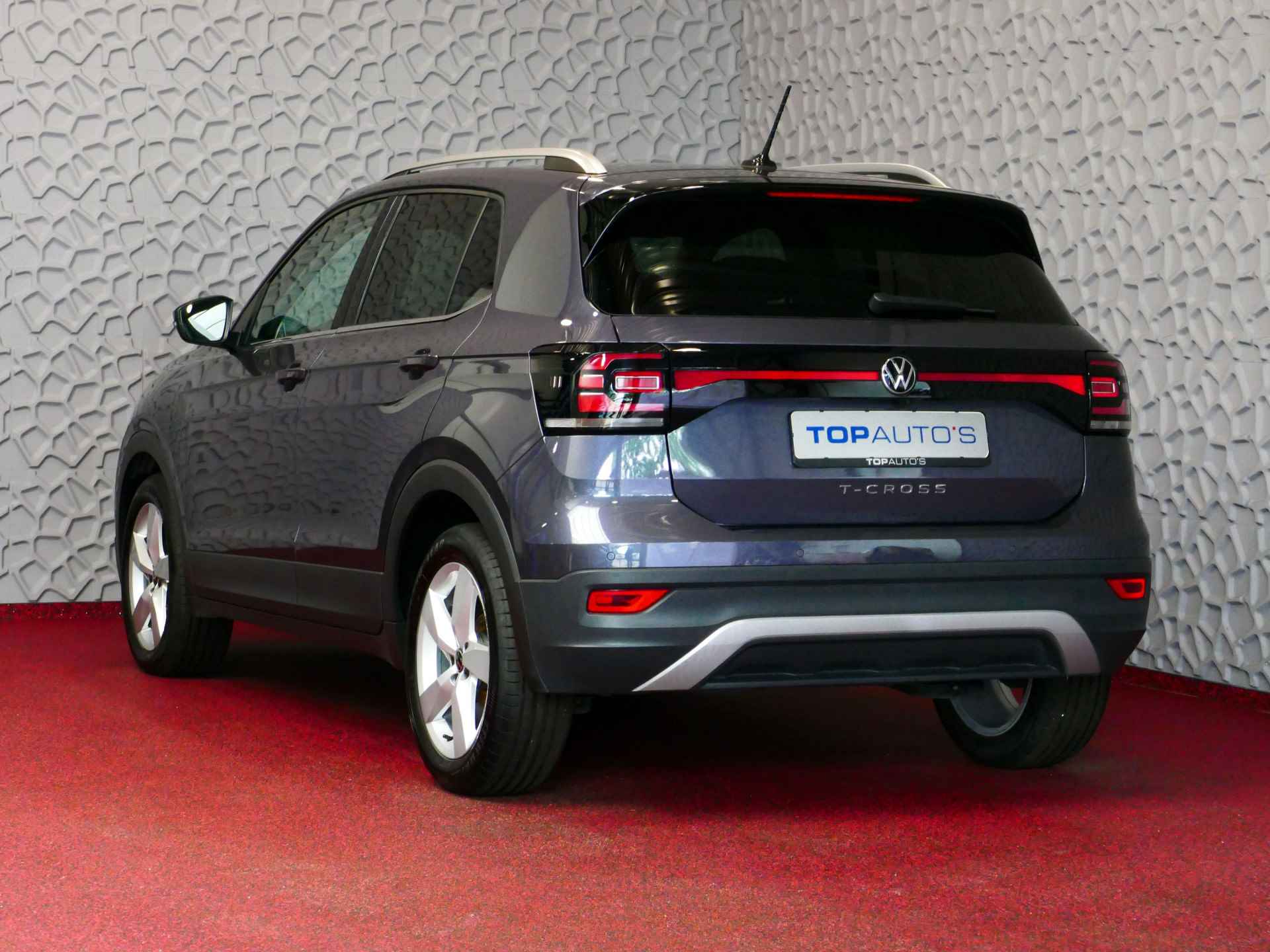 Volkswagen T-Cross 1.5 TSI 150PK STYLE PLUS LMV NAVI VIR.COCKPIT LED CARPLAY CAMERA STOELVERW. ADAP.CRUIS DAB 12/2023 70 BIJNA NIEUWE VOLKSWAGEN'S UIT VOORRAAD LEVERBAAR - 2/75