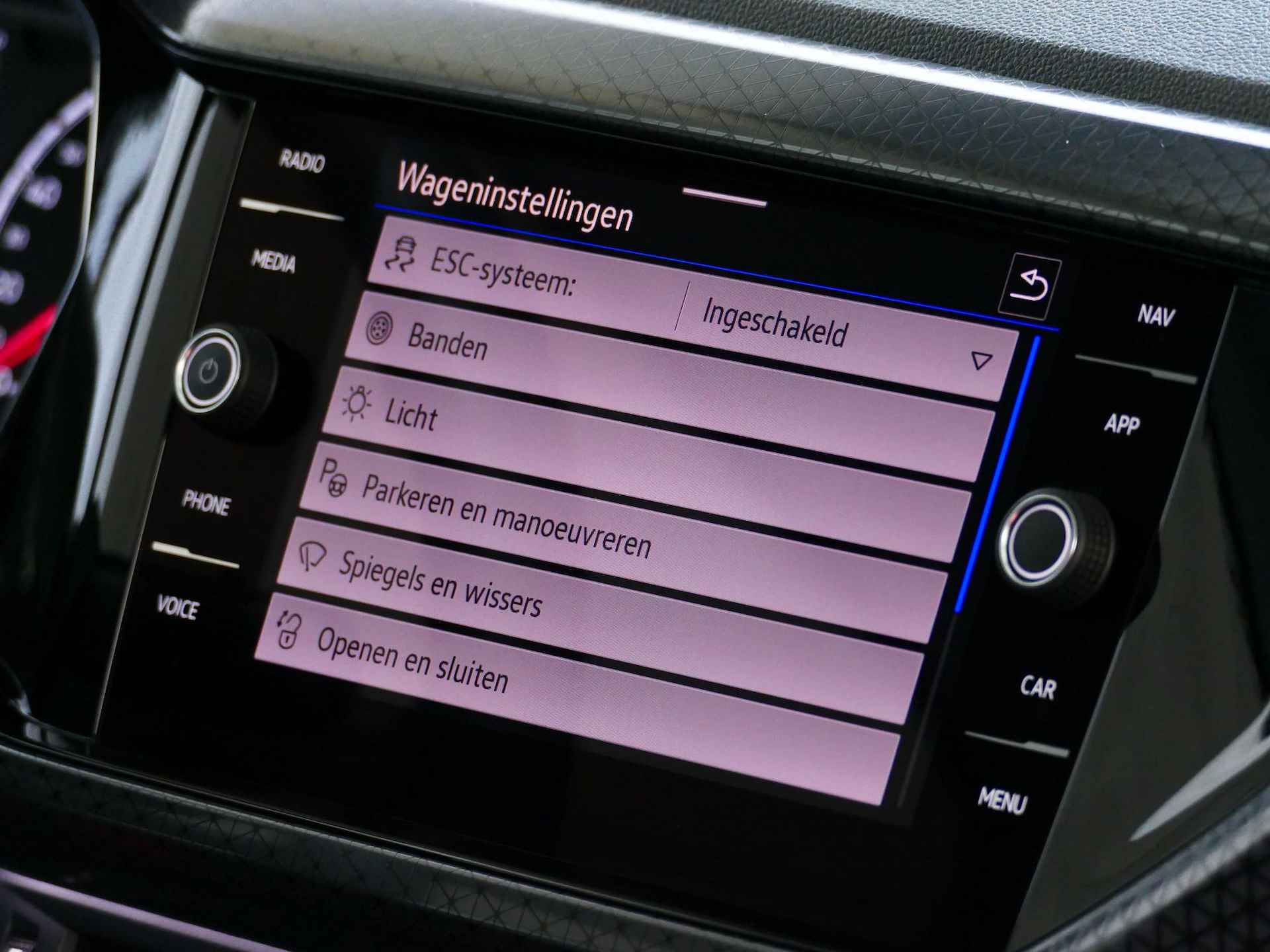 Volkswagen T-Cross 1.5 TSI 150PK STYLE PLUS LMV NAVI VIR.COCKPIT LED CARPLAY CAMERA STOELVERW. ADAP.CRUIS DAB 12/2023 70 BIJNA NIEUWE VOLKSWAGEN'S UIT VOORRAAD LEVERBAAR - 36/75