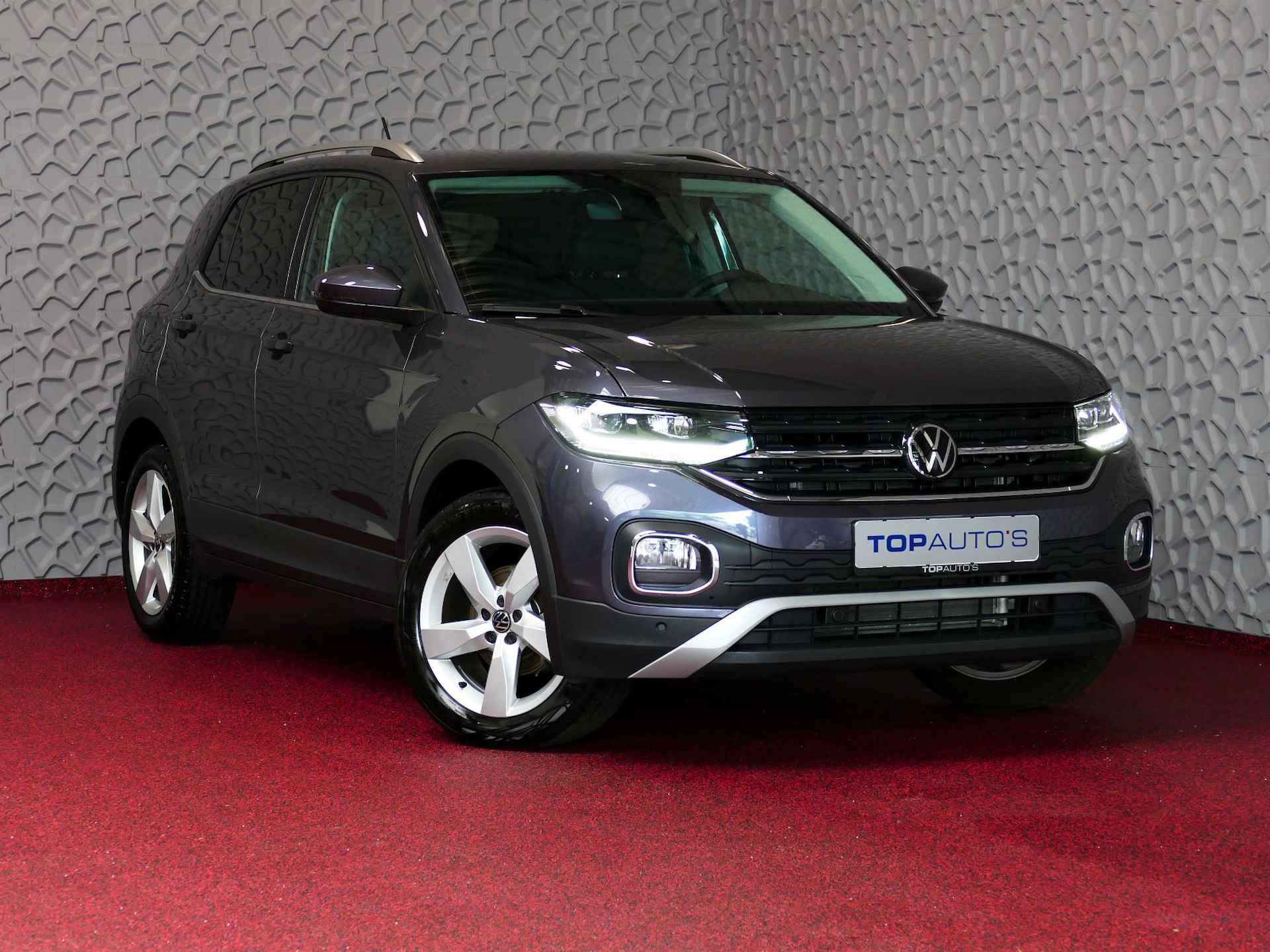 Volkswagen T-Cross 1.5 TSI 150PK STYLE PLUS LMV NAVI VIR.COCKPIT LED CARPLAY CAMERA STOELVERW. ADAP.CRUIS DAB 12/2023 70 BIJNA NIEUWE VOLKSWAGEN'S UIT VOORRAAD LEVERBAAR - 50/75