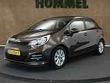 Kia Rio 1.2 CVVT ComfortPlusLine Navigator - ORIGINEEL NEDERLANDSE AUTO - AFNEEMBARE TREKHAAK - TREKGEWICHT 900 KG - CRUISE CONTROL - NAVIGATIESYSTEEM FULL-MAP - ACHTERRUITRIJCAMERA - BLUETOOTH TELEFOONVOORBEREIDING - LEDEREN STUURWIEL EN VERSNELLINGSPOOK