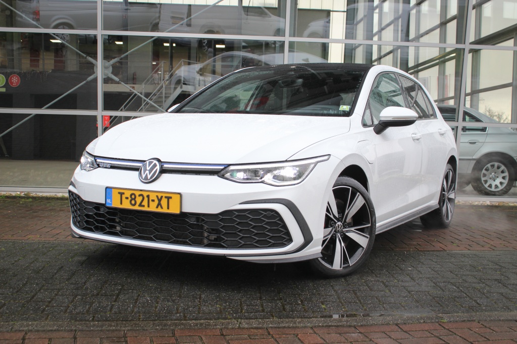 Volkswagen Golf 1.4 eHybrid GTE | PANO! |