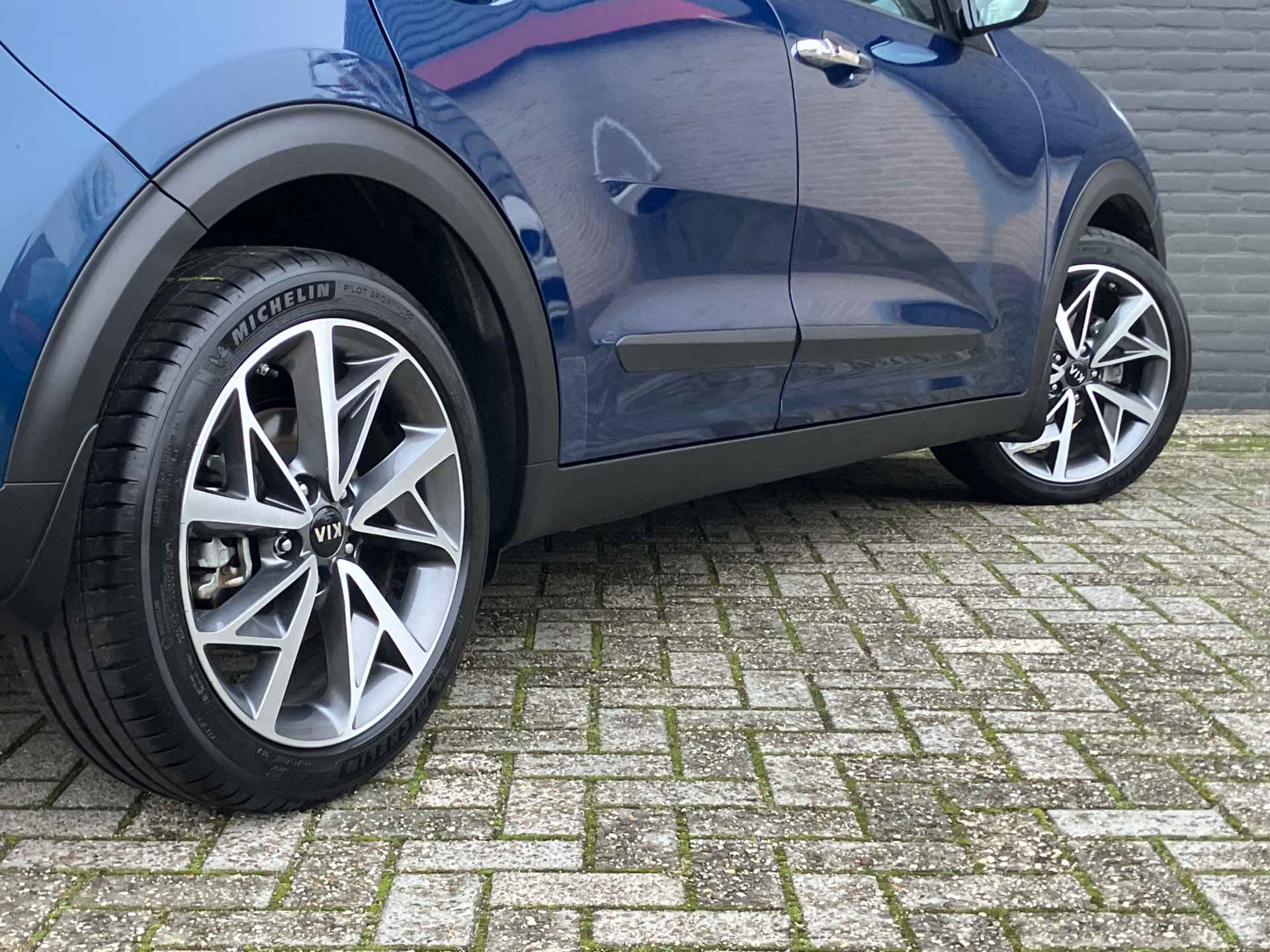 Kia Niro 1.6 GDi Hybrid ExecutiveLine AUT. | 1e eigenaar | navigatie | schuifdak | leder interieur | JBL audio | 21.000 KM - 11/41