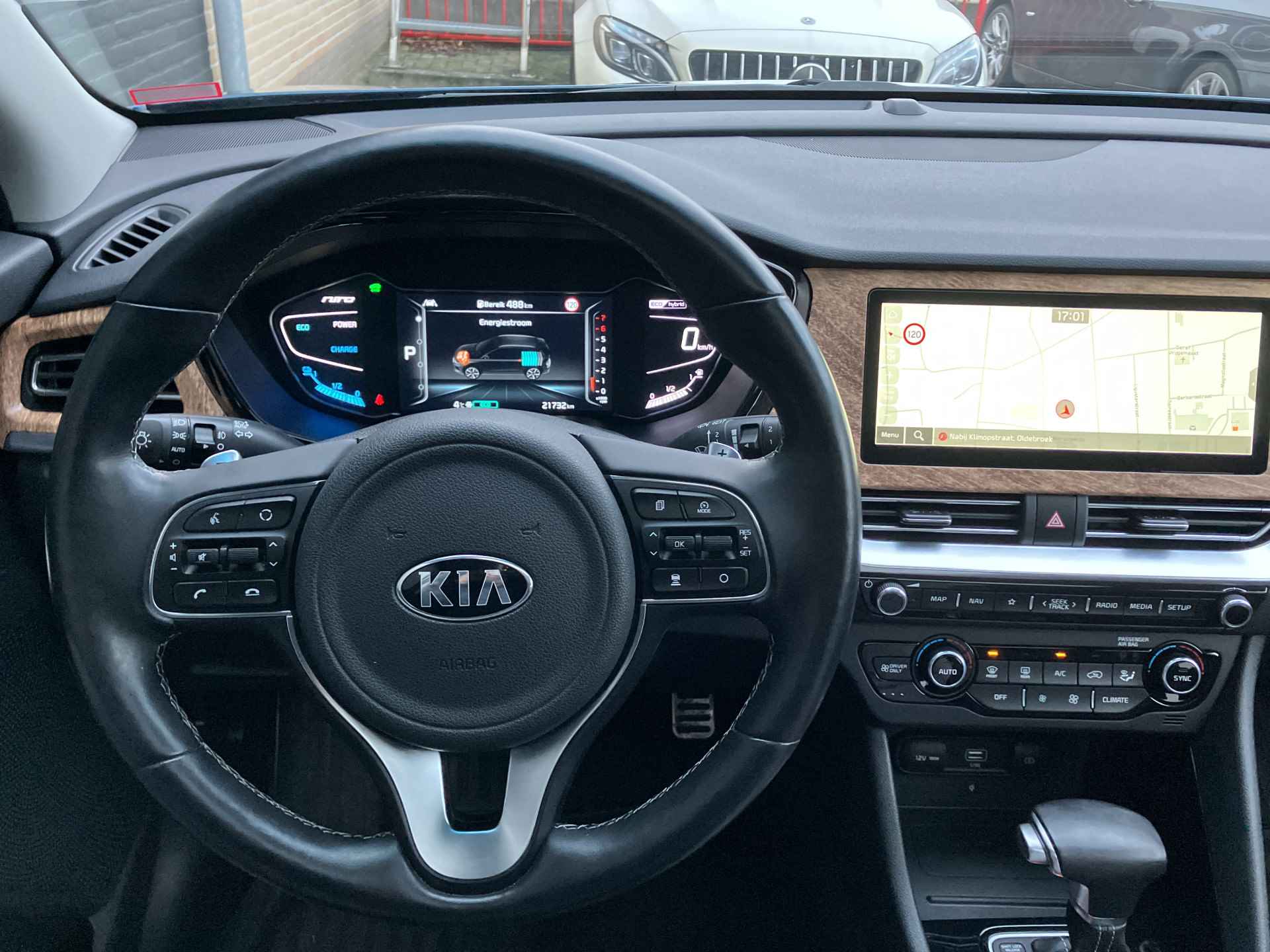 Kia Niro 1.6 GDi Hybrid ExecutiveLine AUT. | 1e eigenaar | navigatie | schuifdak | leder interieur | JBL audio | 21.000 KM - 25/41