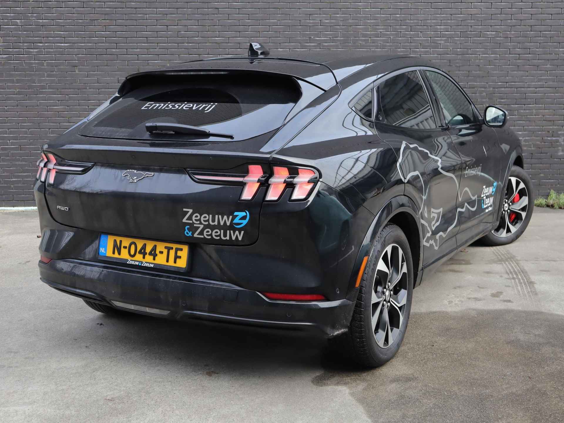 Ford Mustang Mach-E 75kWh AWD Standard Range 269pk | DEMO | Afneembare trekhaak | All wheel drive | Technology Pack+ | Volledig panorama dak | Keyless entry | Automatische klep - 6/60