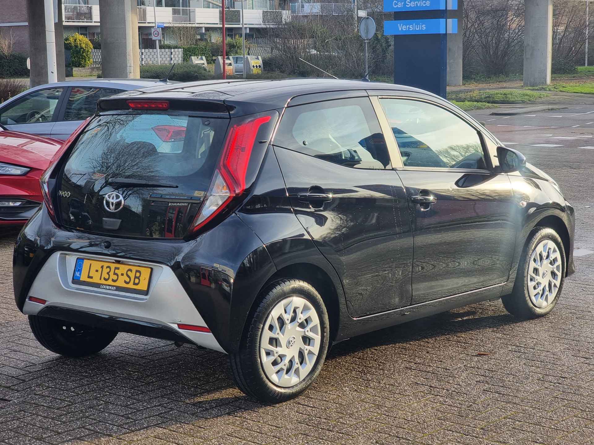 Toyota Aygo 1.0 VVT-i x-play | Carplay/Andr. Auto | NL-auto 12 mnd BOVAG garantie  Whatsapp 06-53188999 - 7/20