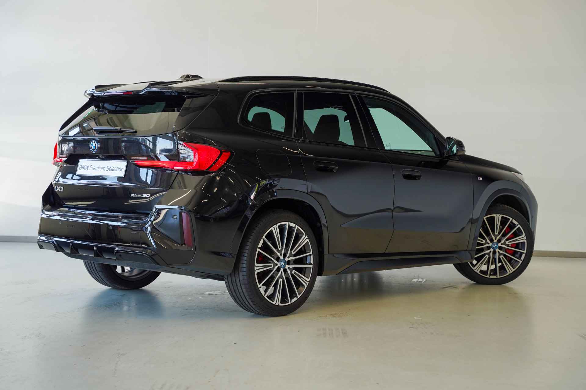 BMW iX1 xDrive30 M Sportpakket Pro - Verkocht! - 2/29