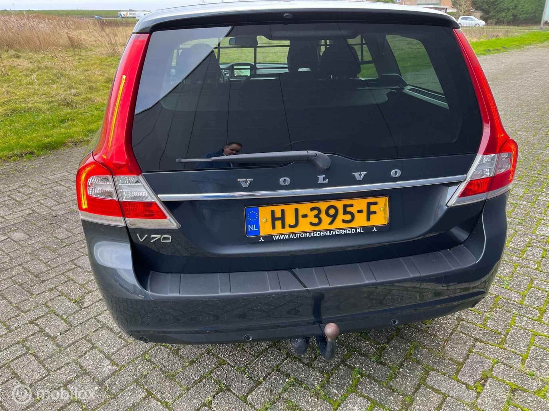 Volvo V70 2.0 D2 Classic Edition - 4/25