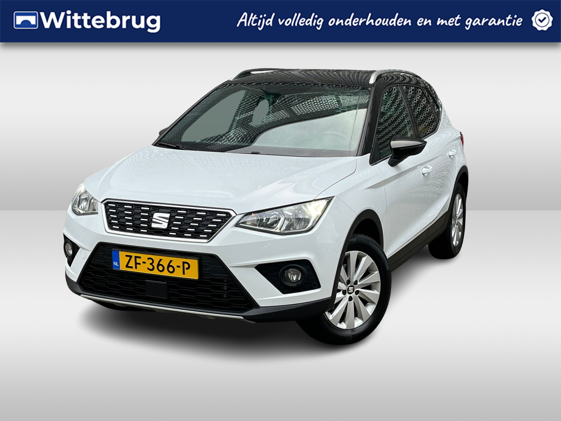 SEAT Arona 1.0 TSI 95pk Xcellence Business Intense / Achteruitrijcamera / Stoelverwarming / App-Connect / 16" LMV / Trekhaak