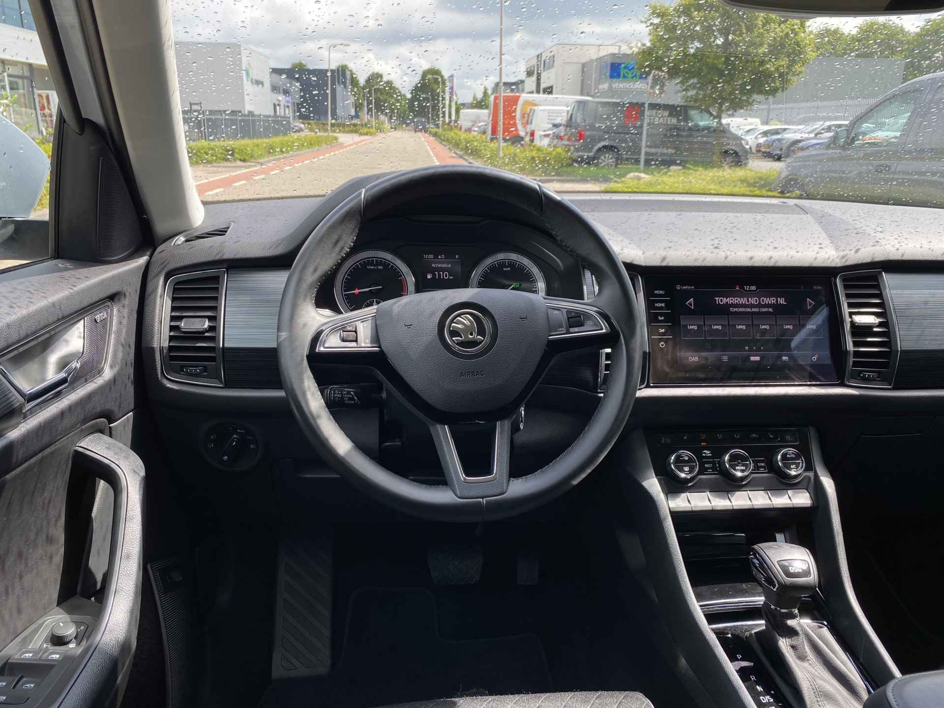 Škoda Kodiaq 1.5 TSI Business Edition 7p. DSG/ Metallic/ Led/ Sportint. / 7P/ Elec. klep/ Camera/ Clima/ Navi/ Parkeersensor V. + A./ 18 lmv - 20/33