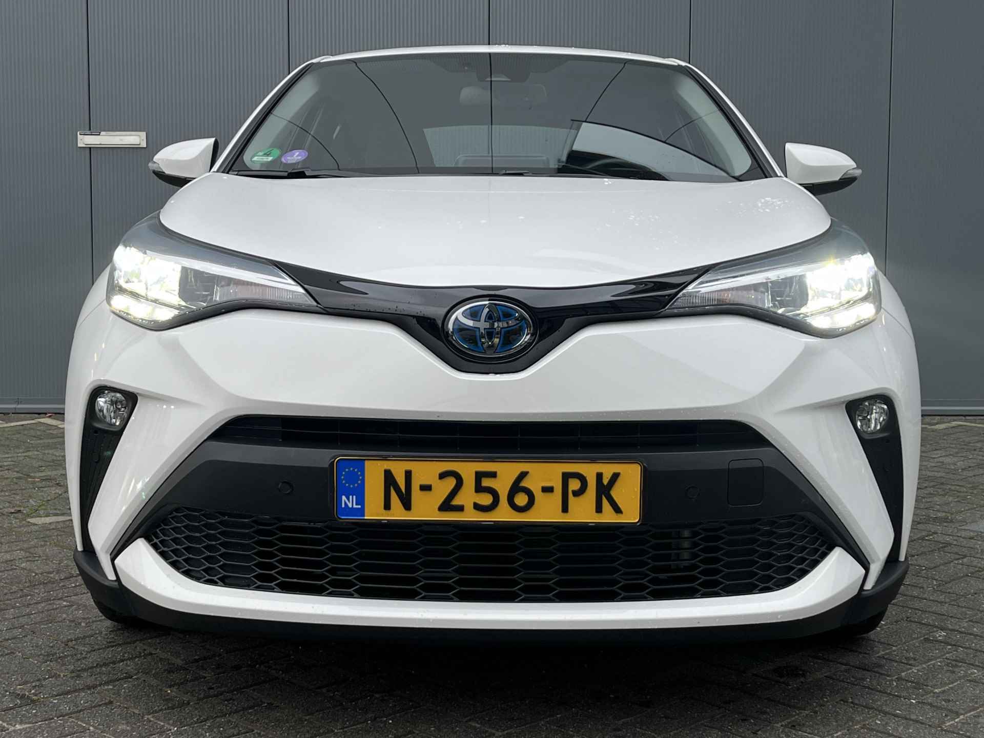 Toyota C-HR 1.8 Hybrid 122pk TeamNL | Camera | Navigatie | Parkeersensoren voor en achter | Adaptive cruise controle | Keyless entry | 18'' - 5/18