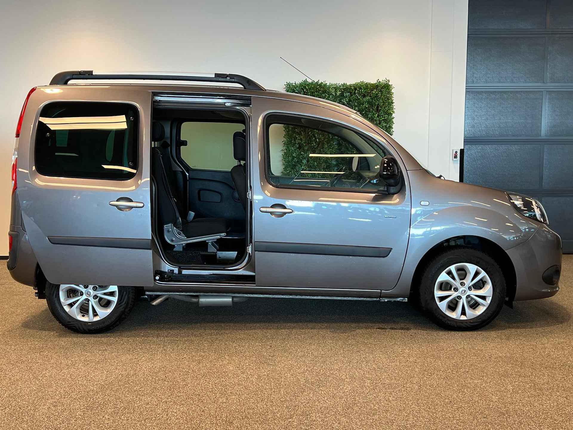 Renault Kangoo Rolstoelauto XXL-Ombouw 150 cm - 10/32