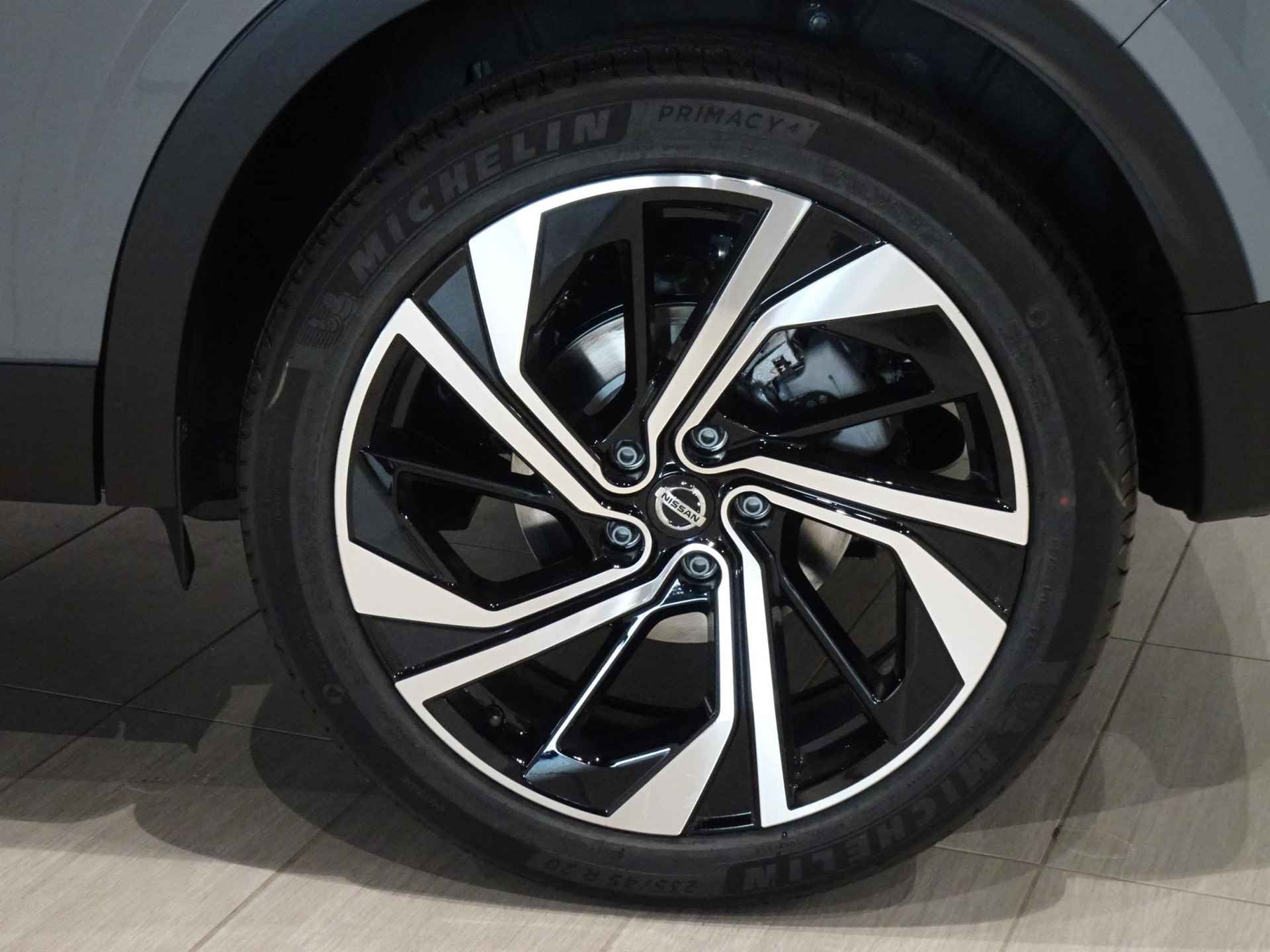 Nissan Qashqai 1.3 MHEV Tekna Plus | €8.000,- VOORRAAD KORTING| NAVIGATIE | BOSE GELUIDSSYSTEEM| PRO PILOT | - 16/32