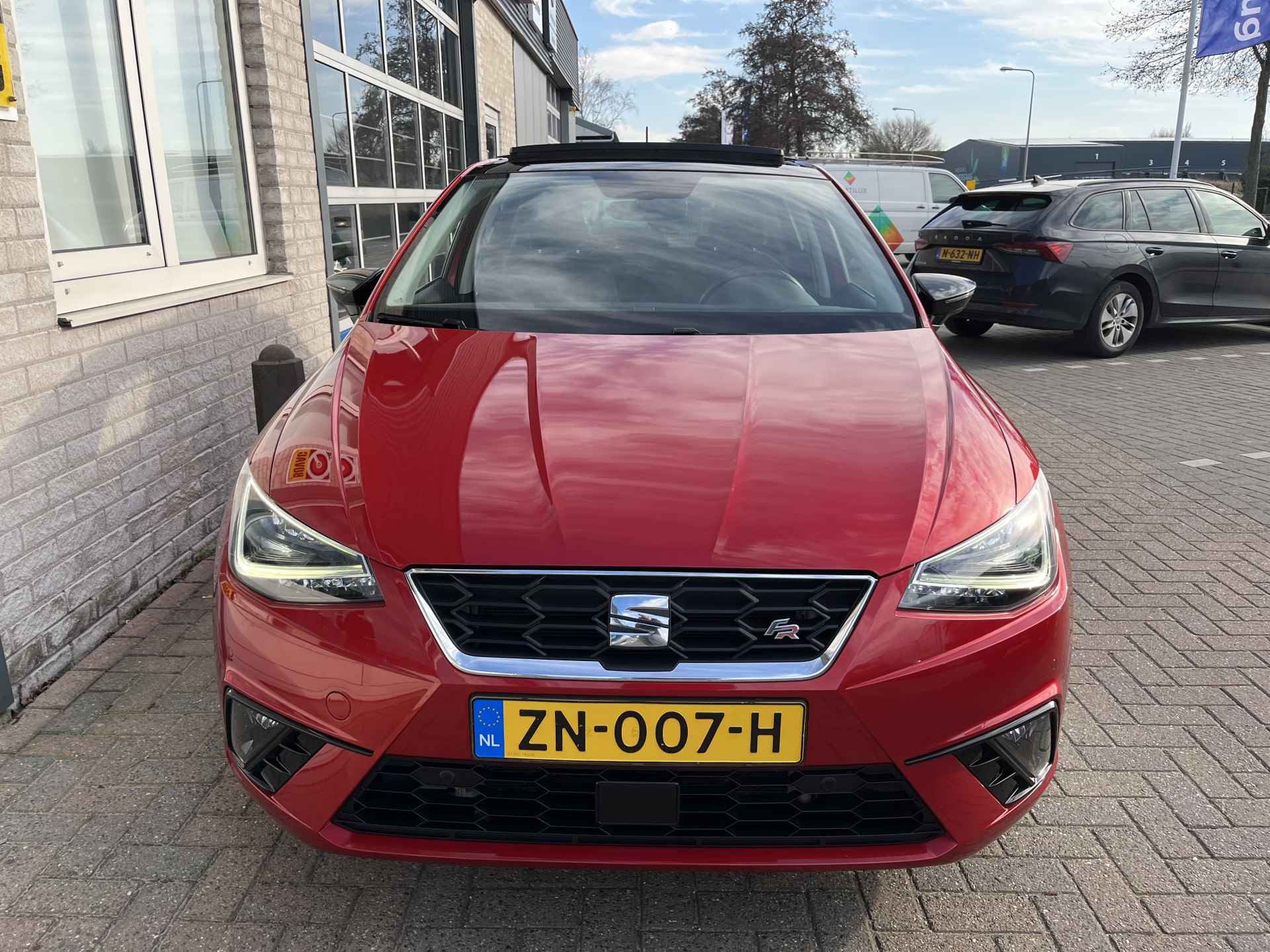 SEAT Ibiza 1.0 TSI FR / AUTOMAAT/ PANO/ BEATS AUDIO/ TREKHAAK/ PARK. SENSOREN/ LED/ KEYLESS/ ADAPT. CRUISE/ APP CONNECT/ NAVI/ CLIMA - 32/41