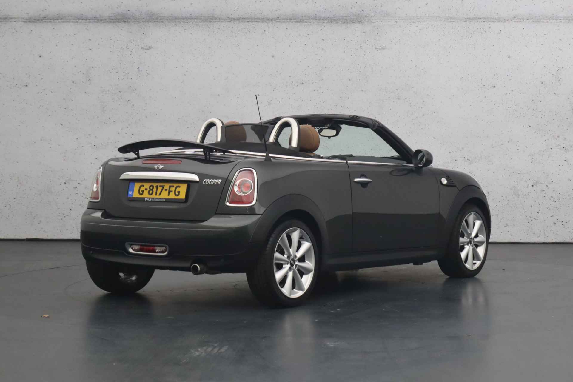 MINI Roadster 1.6 Cooper | Cabrio | Elektrisch bedienbare kap | Parkeersensoren | Verwarmde stoelen | Lederen bekleding - 7/23