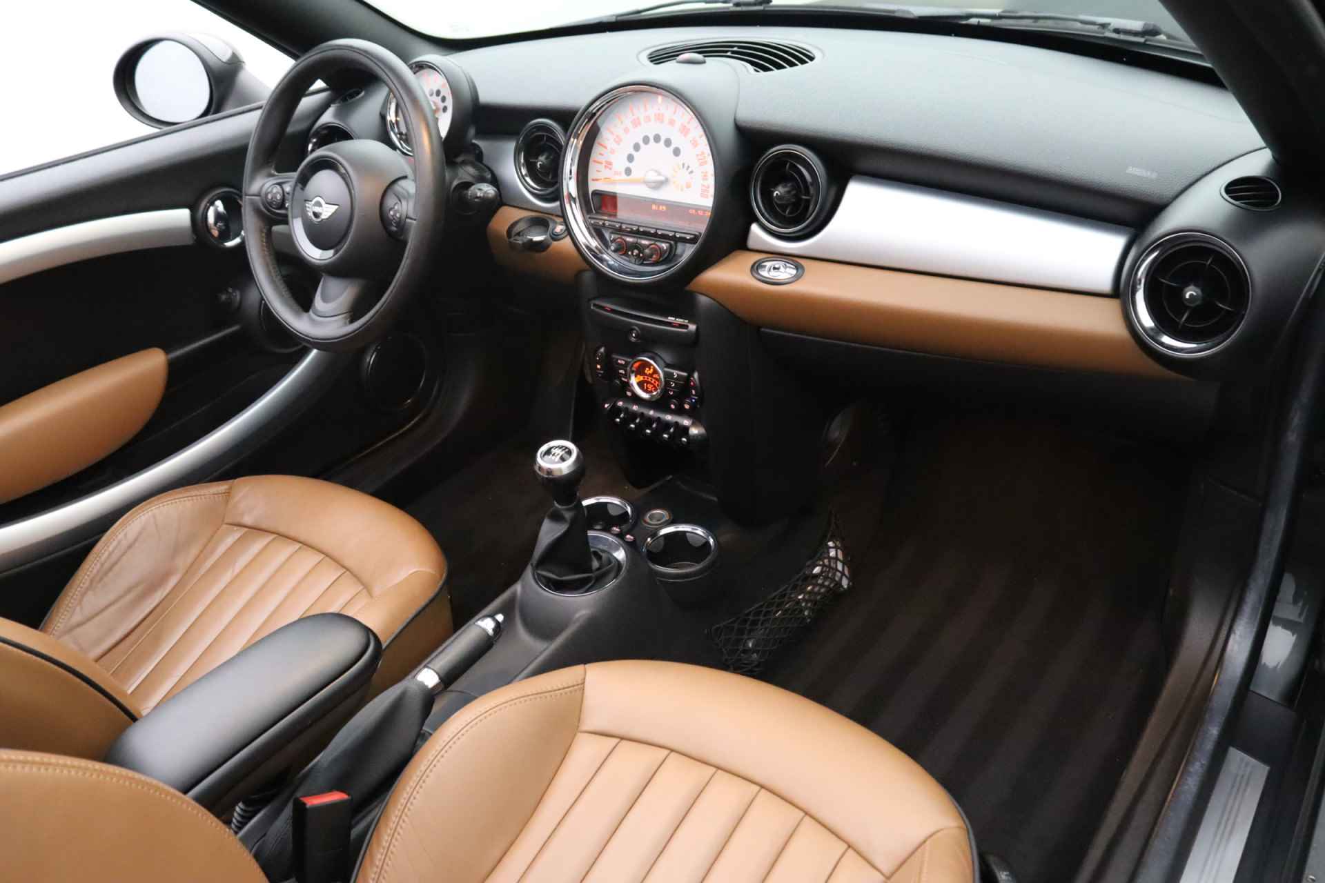 MINI Roadster 1.6 Cooper | Cabrio | Elektrisch bedienbare kap | Parkeersensoren | Verwarmde stoelen | Lederen bekleding - 14/23