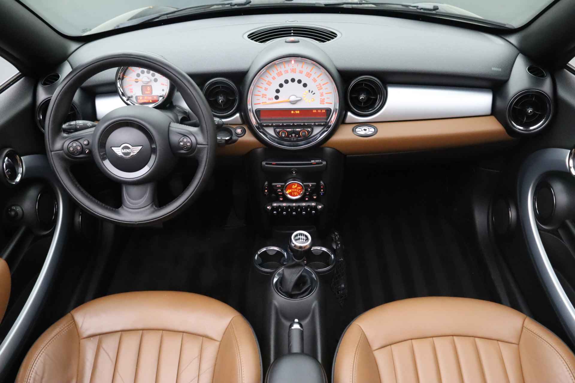 MINI Roadster 1.6 Cooper | Cabrio | Elektrisch bedienbare kap | Parkeersensoren | Verwarmde stoelen | Lederen bekleding - 16/23