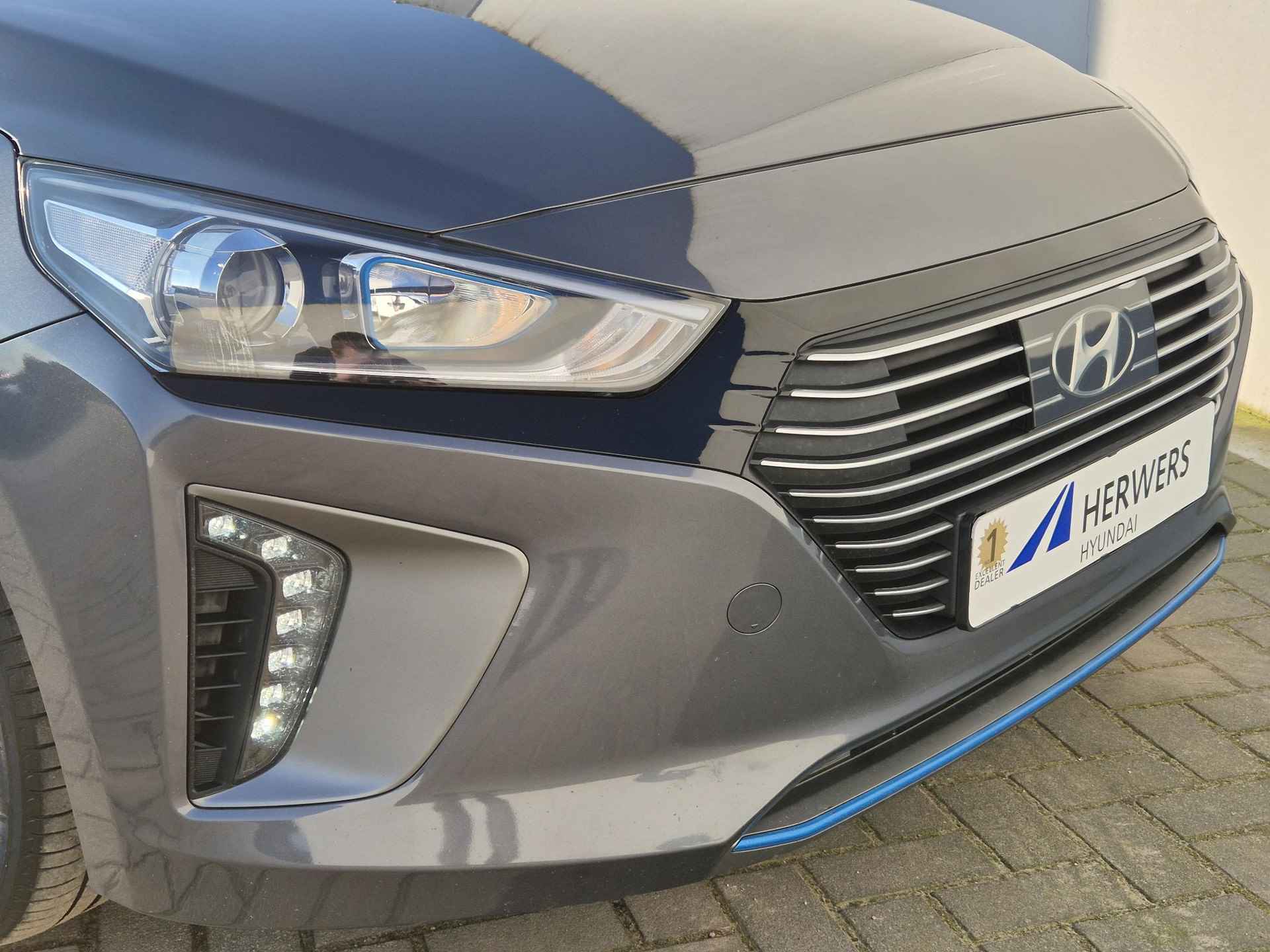 Hyundai IONIQ 1.6 GDi i-Motion / Dealer onderhouden / Climate control / Adaptief cruise control / Achteruitrijcamera / Lichtmetalen wielen 15“ / Automaat / - 40/46