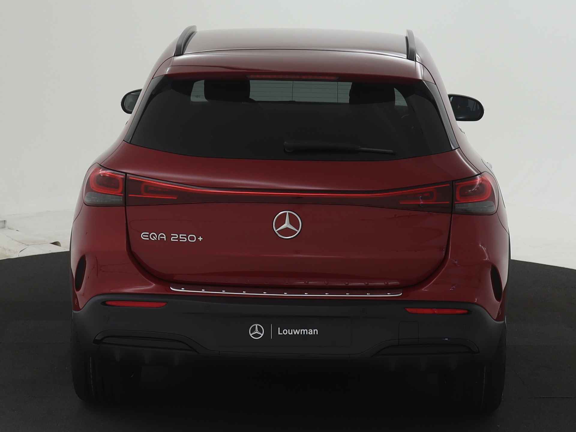 Mercedes-Benz EQA 250+ Business Line 71 kWh | AMG Line | Business Plus pakket | Nightpakket | KEYLESS-GO comfort pakket | Nightpakket | Dodehoekassistent | Parkeerpakket met 360°-camera | EASY PACK achterklep | - 24/38