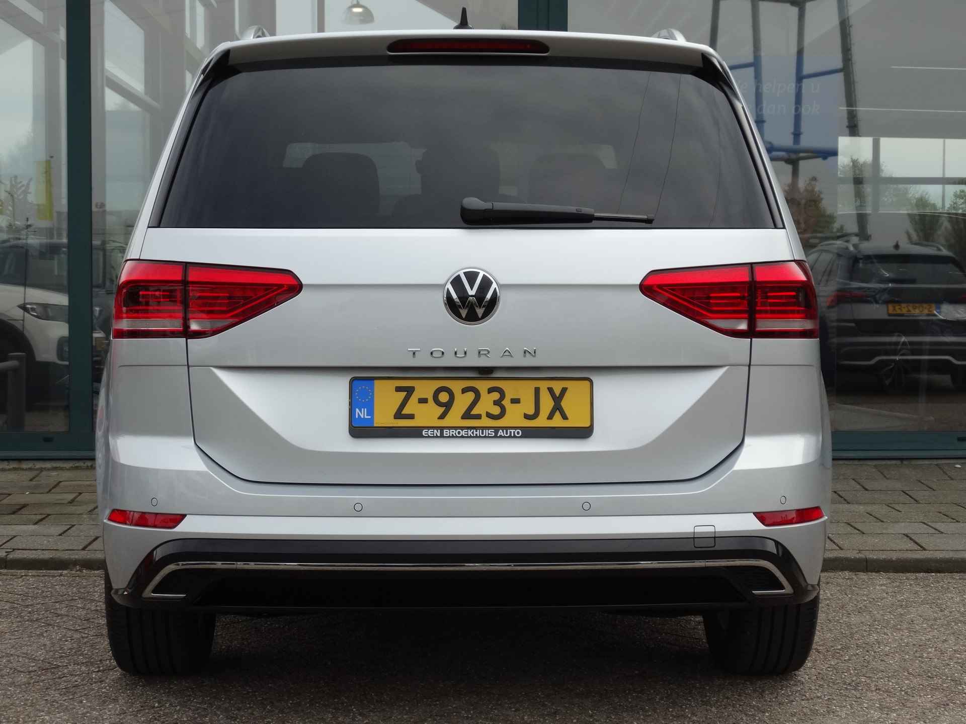 Volkswagen Touran 1.5 TSI 150 PK 7-DSG Highline 7p. | Trekhaak | Stoelverwarming | Achteruitrijcamera | Apple Carplay/Android Auto | - 34/60