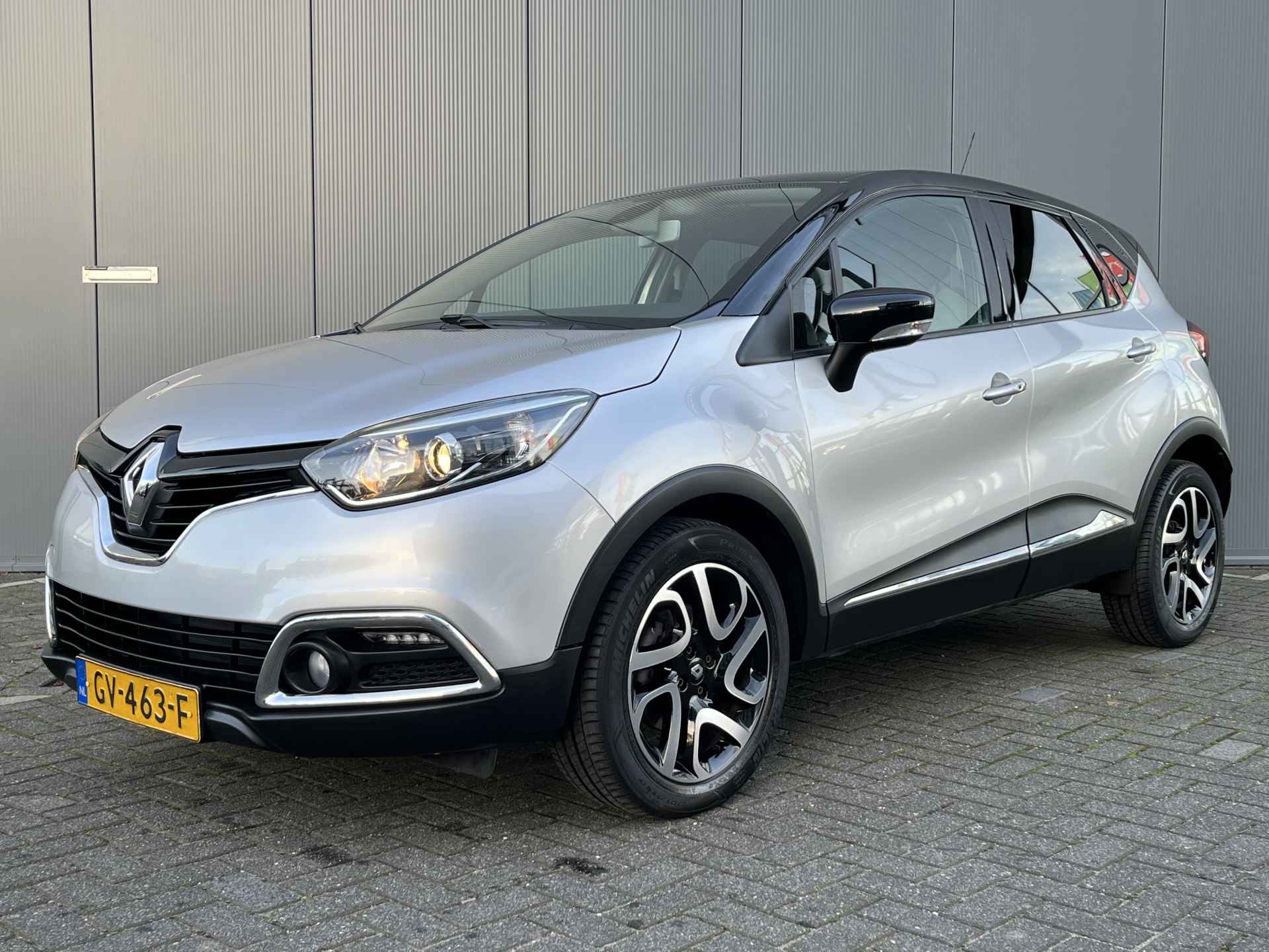 Renault Captur 1.2 TCe 120pk Automaat Dynamique | Navigatie | Climate controle | Cruise controle | Camera | Keyless entry | Inklapbare spiegels - 2/30